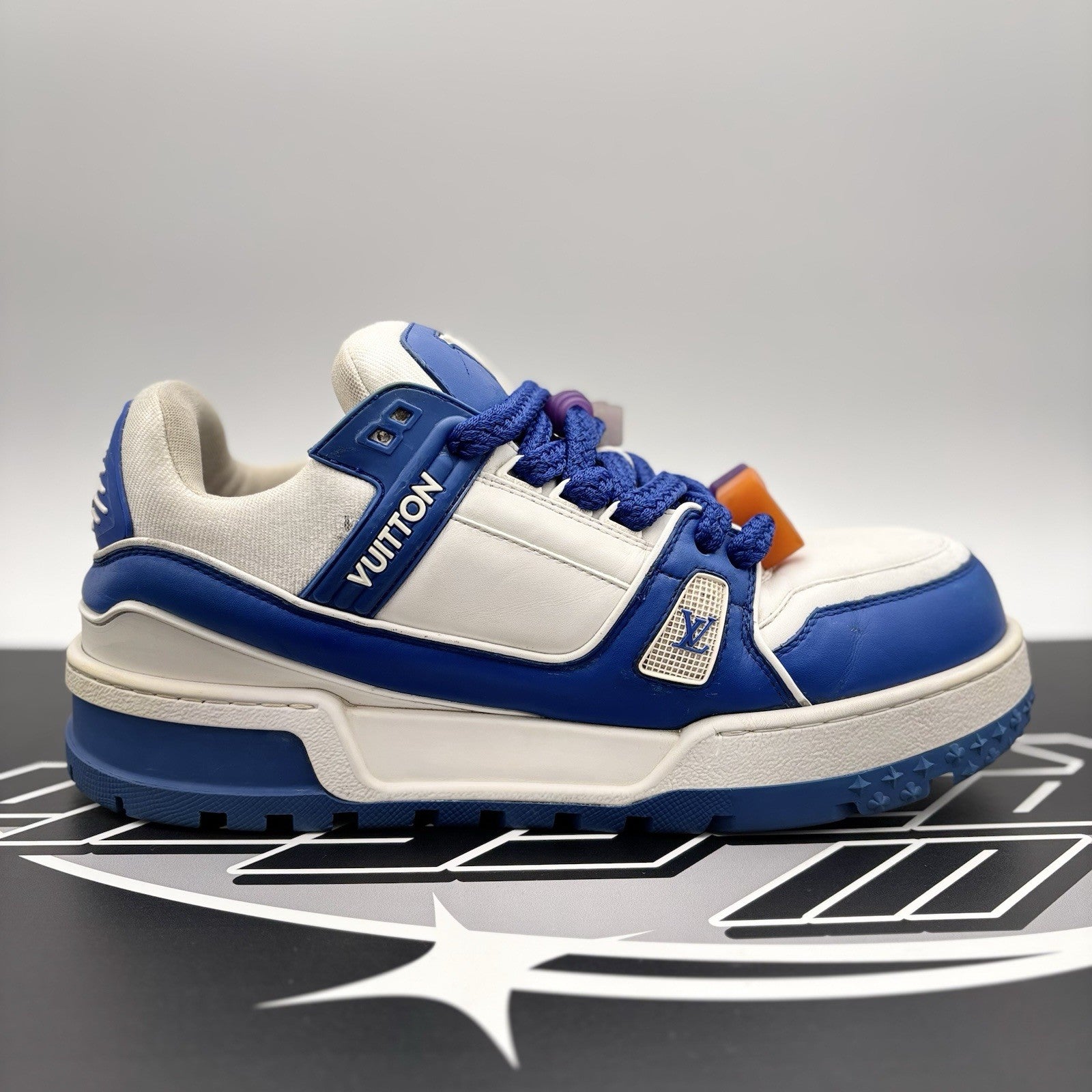 Size 10.5 LV (11.5-12 US) - Louis Vuitton Maxi ' Blue White '