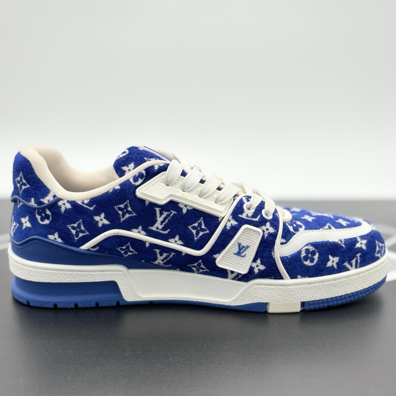 Size 8 LV (9-9.5 US) - Louis Vuitton Trainer ' Blue Monogram ' | SUPER CLEAN!