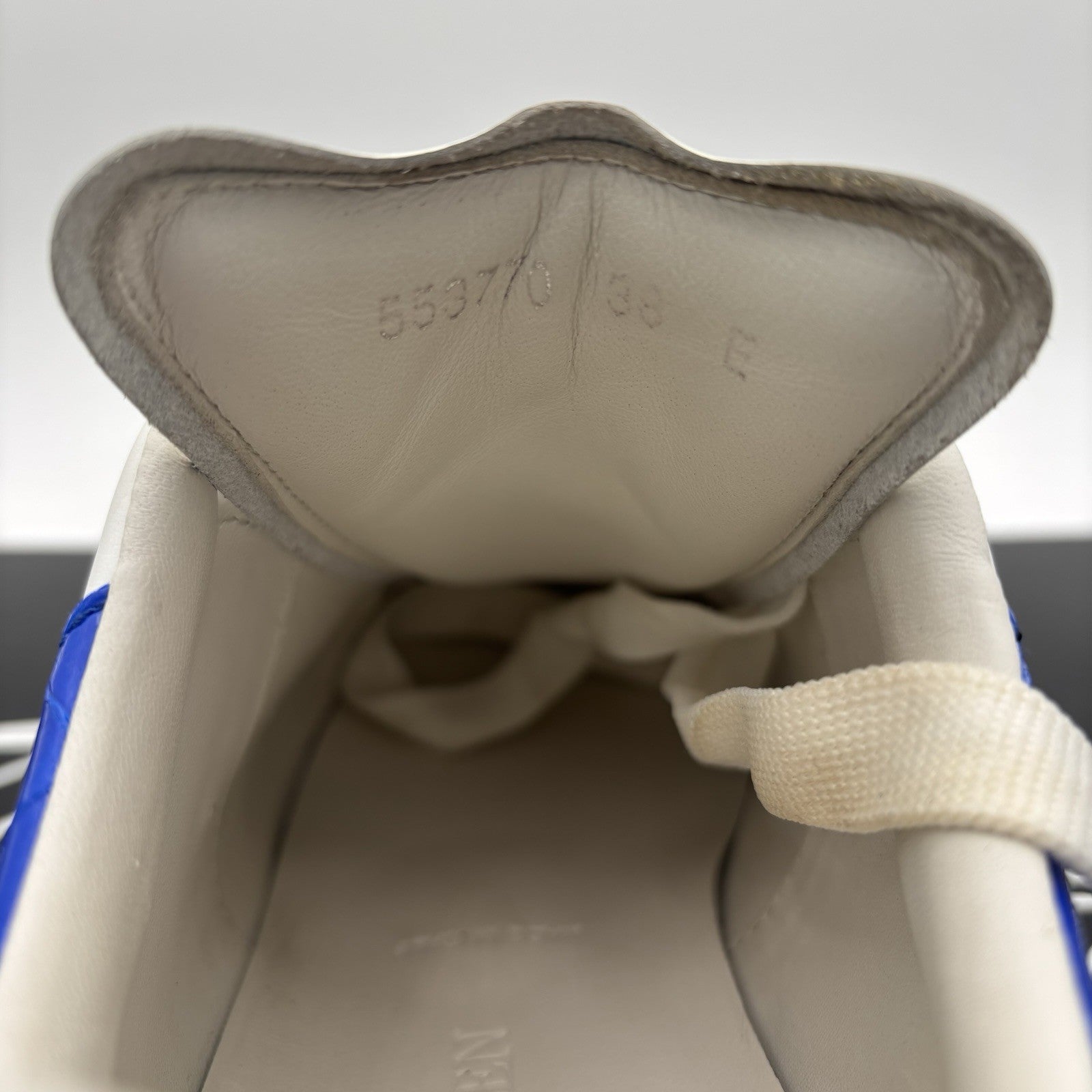 Size 38 - Alexander McQueen Oversized ' White Ultramarine' | GREAT CONDITION!