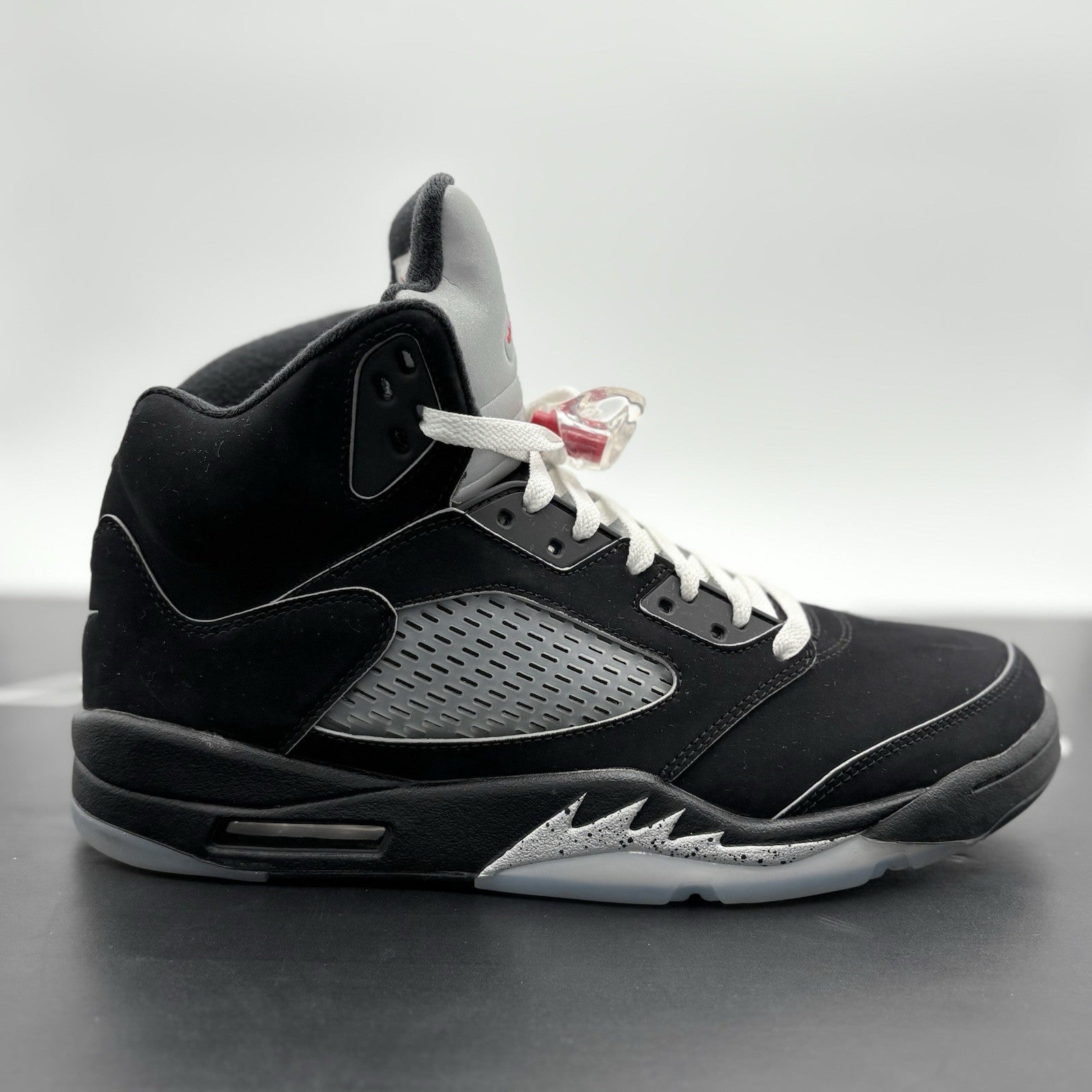 Size 12 - Air Jordan 5 Retro OG ' Black Metallic Reimagined ' | ONLY WORN 3x !