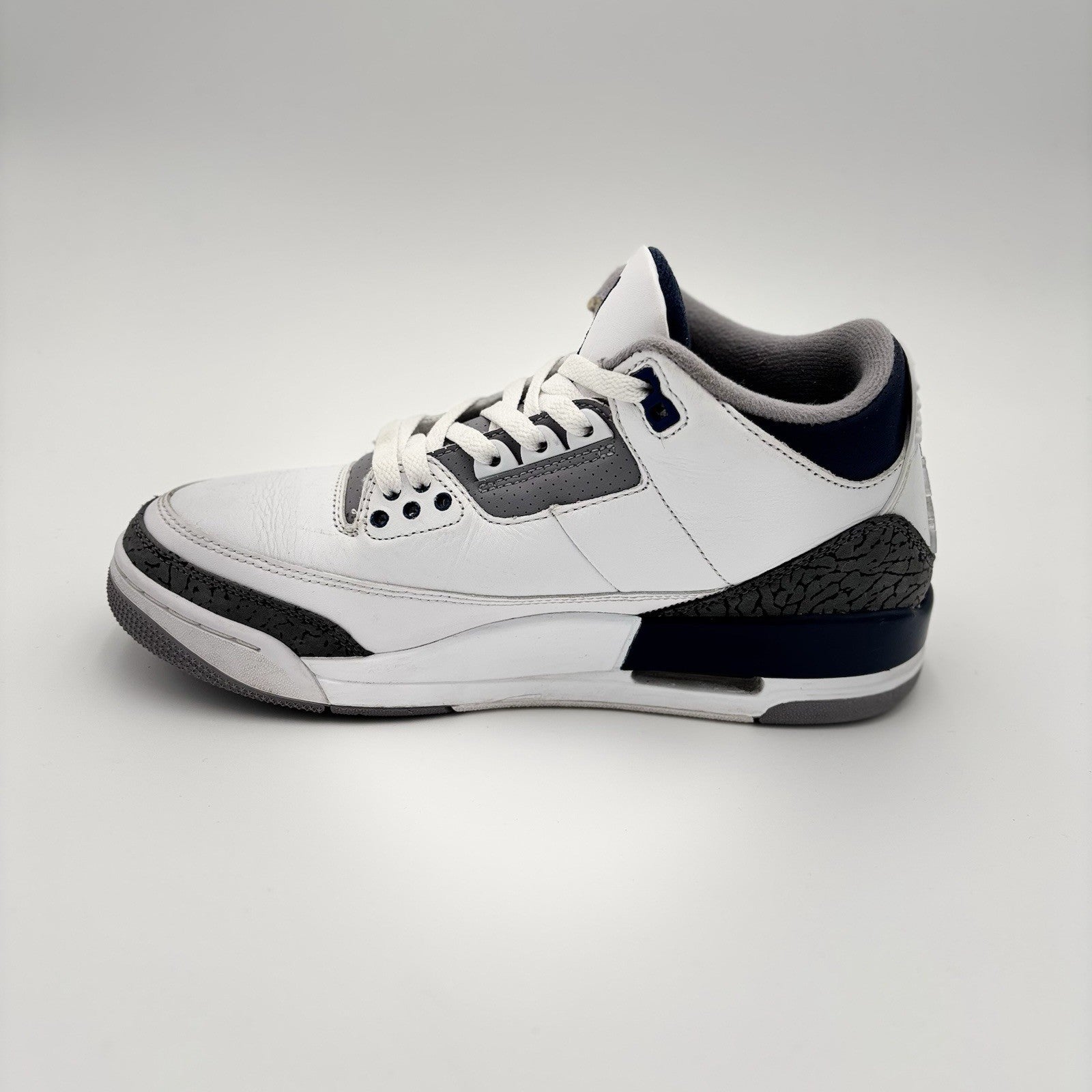 Size 8.5 - Air Jordan 3 Retro Midnight Navy | GREAT CONDITION!