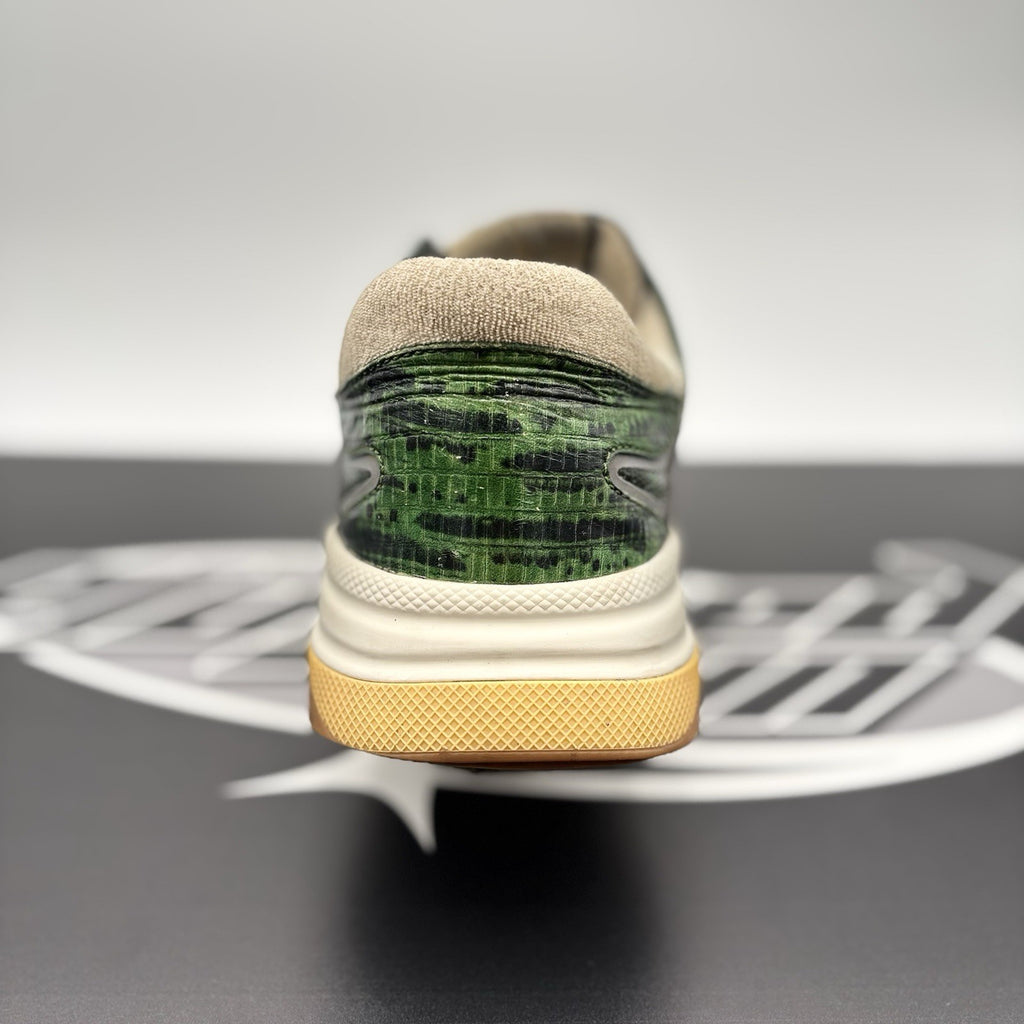 Size 10 G (10.5 US) - Gucci Ultrapace ' Green Tejus Printed ' | GOOD CONDITION!