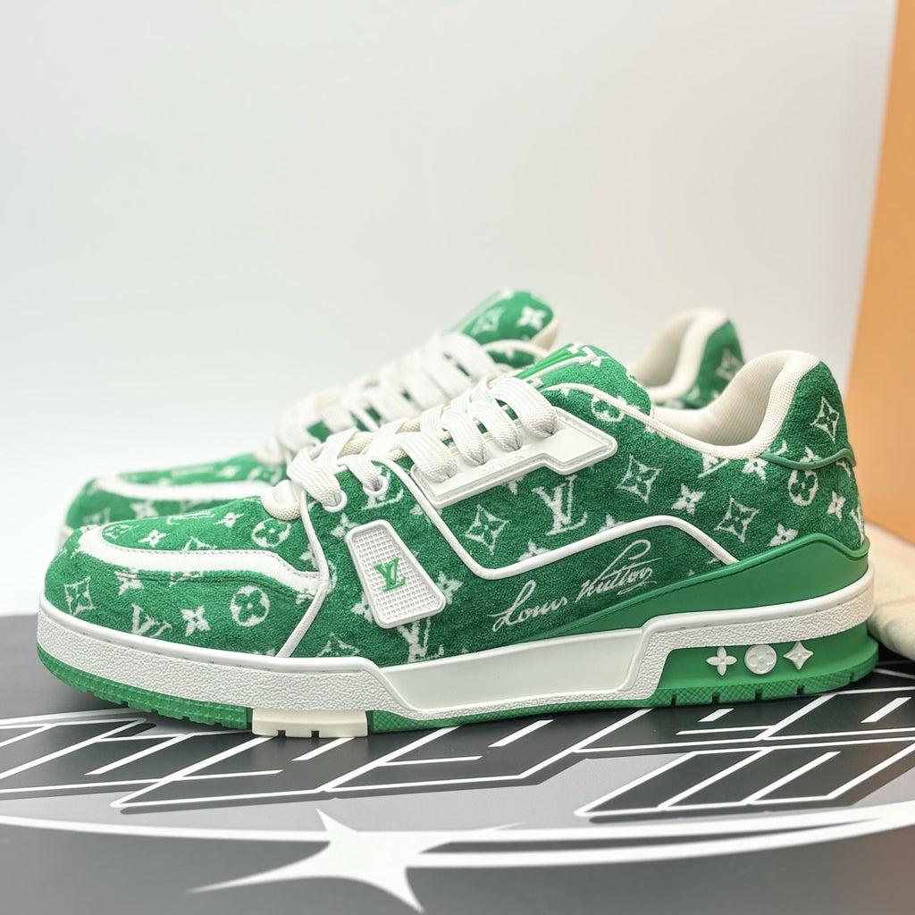 Size 8.5 LV (9.5-10 US) Louis Vuitton Trainer ' Green White Monogram ' | GREAT!