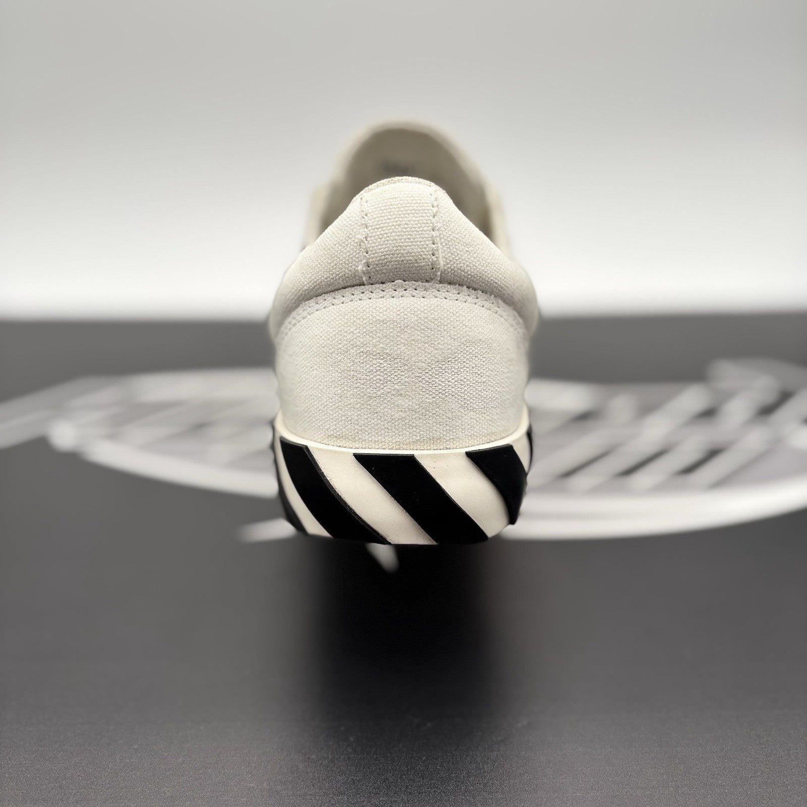 Size 40 (7 US) - Off-White Vulc Sneaker ' White ' | GREAT CONDITION!