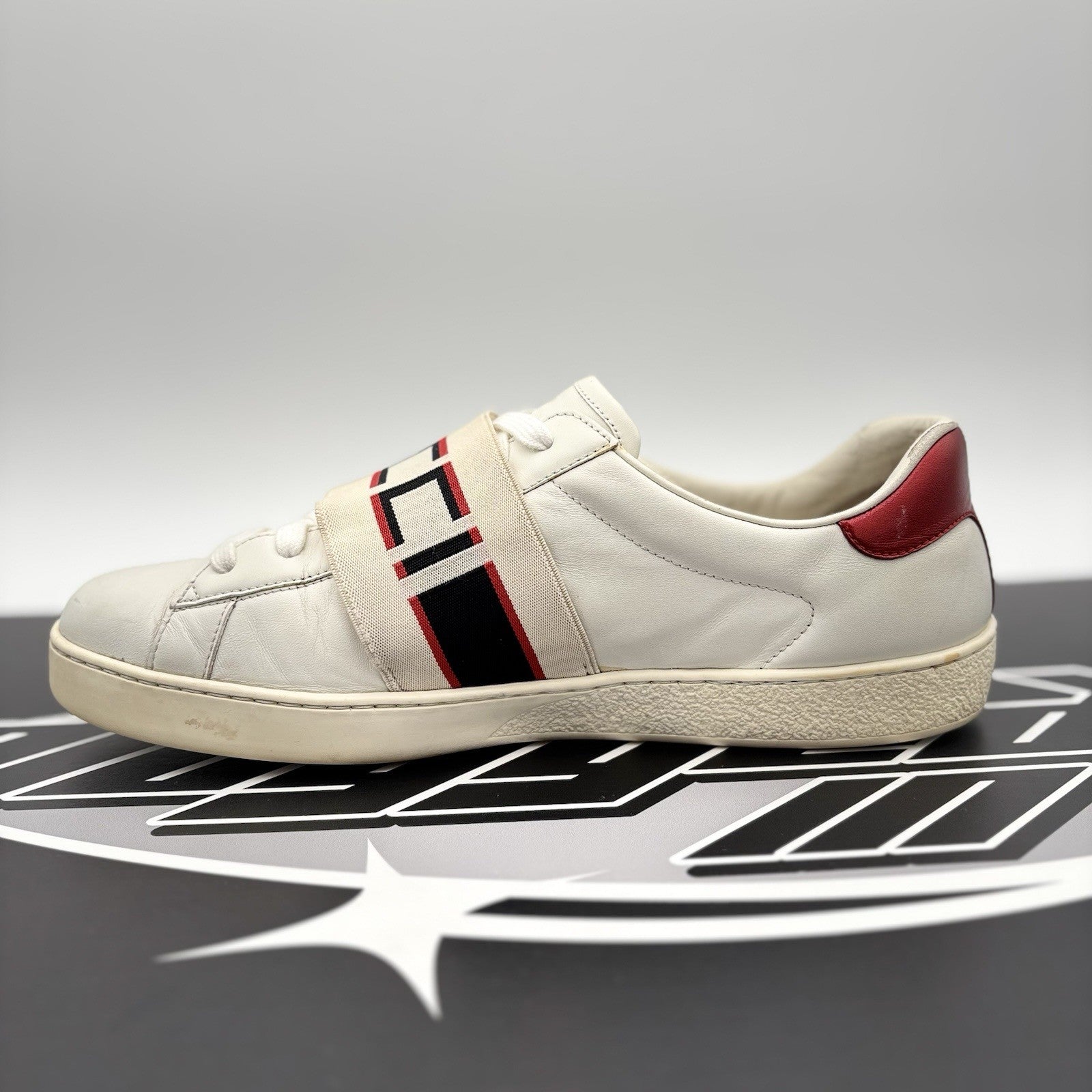 Size 9 G (9.5 US) - Gucci Ace Leather  With Strap ' White '