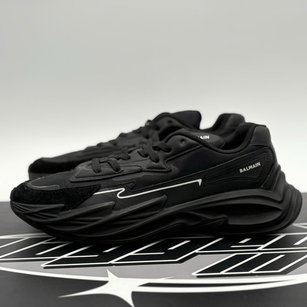Size 42 (9 US) - Balmain Run Row Sneaker ' Black ' | SUPER CLEAN!