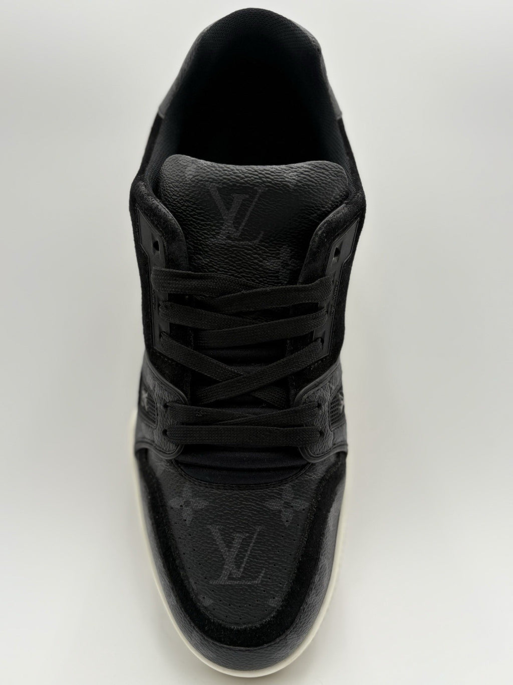 Size 7.5 LV (8.5-9 US) - Louis Vuitton Trainer ' Black Monogram ' | GREAT COND!