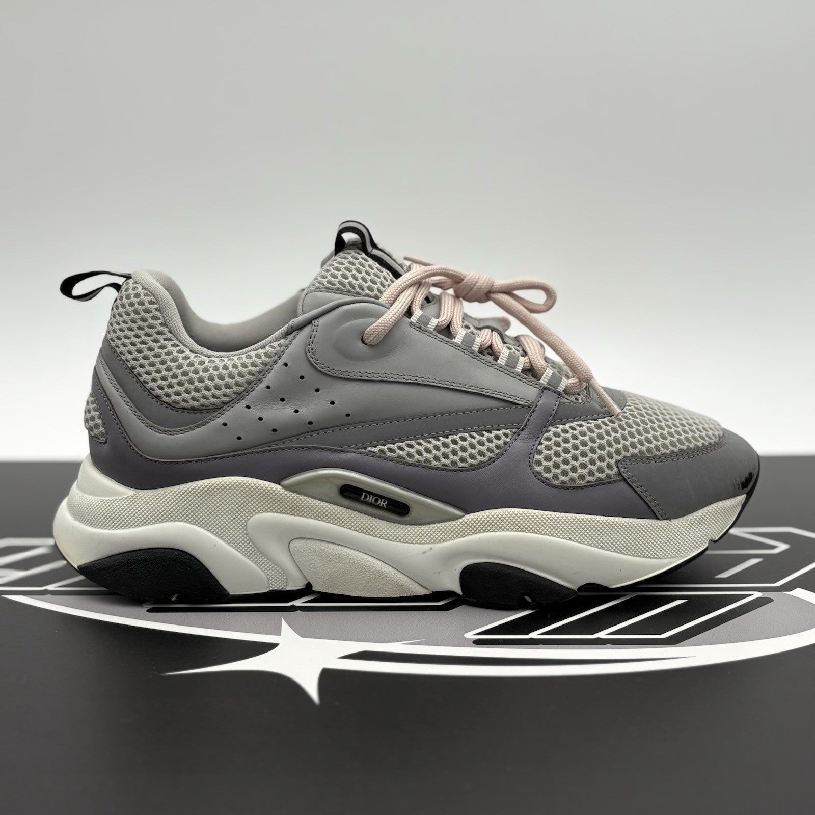 Size 44 (11 US) - Dior B22 Sneaker ' Grey Pink Laces ' | SUPER CLEAN!