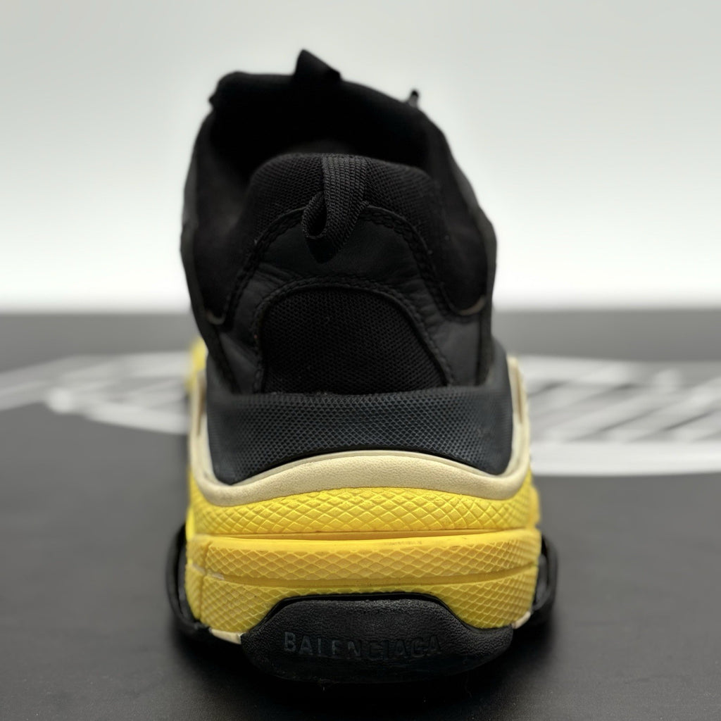 Size 43 (10 US) - Balenciaga Triple S ' Black Yellow ' | GREAT CONDITION!