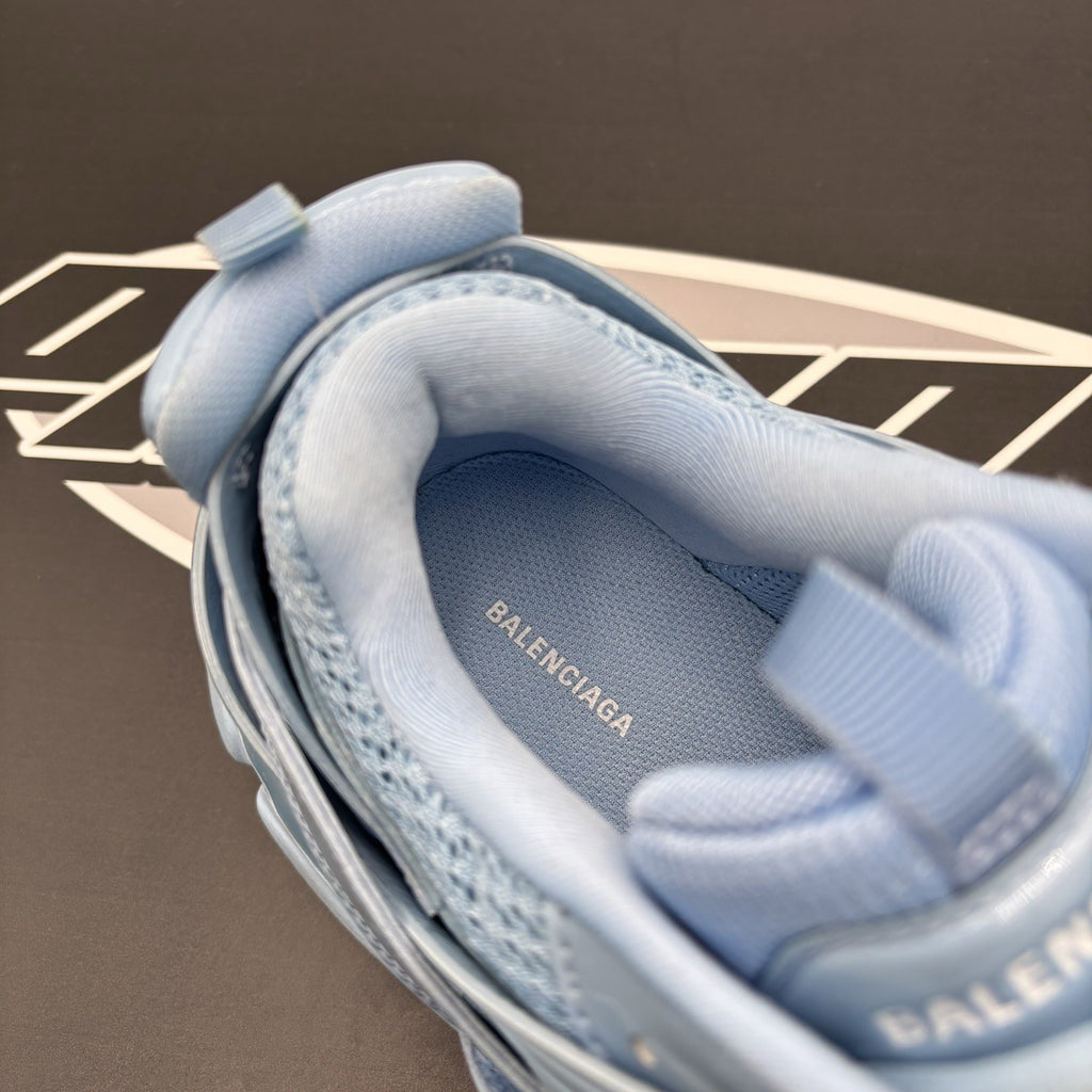 Size 41 (US 8) - Balenciaga Track ' Light Blue ' | BRAND NEW!