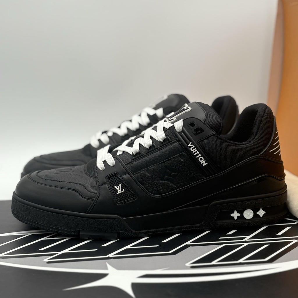 Size 11 LV (12-12.5 US) - Louis Vuitton Trainer ' Black ' | EXCELLENT!