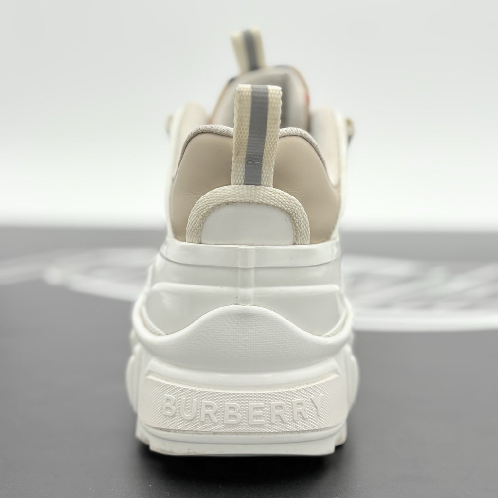 Size 43 (10 US) - Burberry Arthur Vintage Check ' Archive Beige White ' | GREAT!