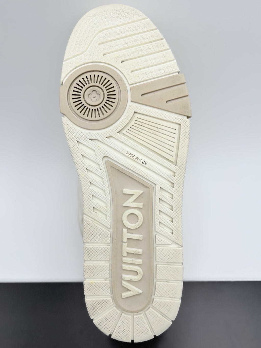 Size 7 LV (8-8.5 US) - Louis Vuitton Skate ' Beige White ' | GREAT COND!