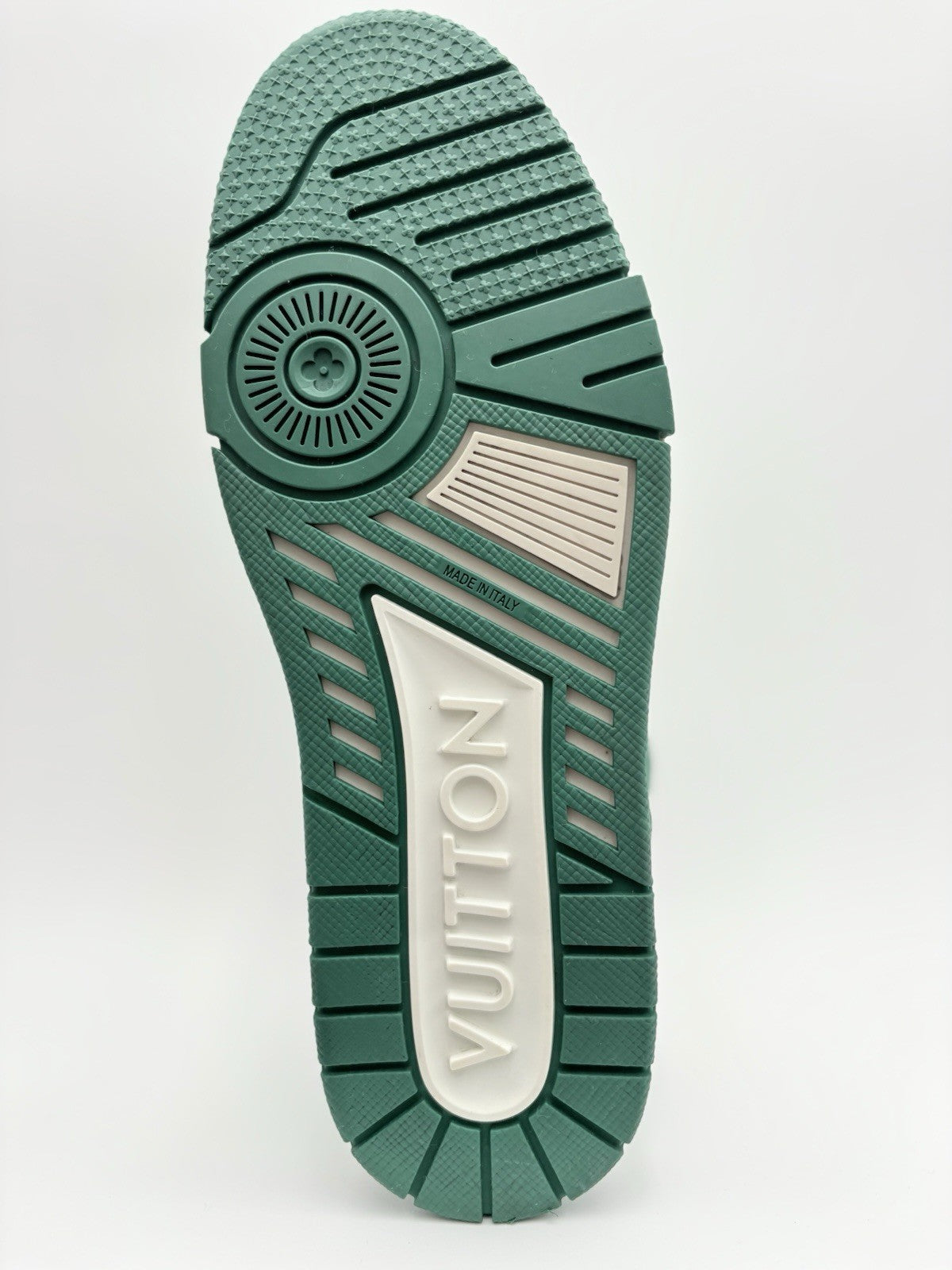 Size 7 LV (8-8.5 US) Louis Vuitton LV Trainer ' Green ' | EXCELLENT!