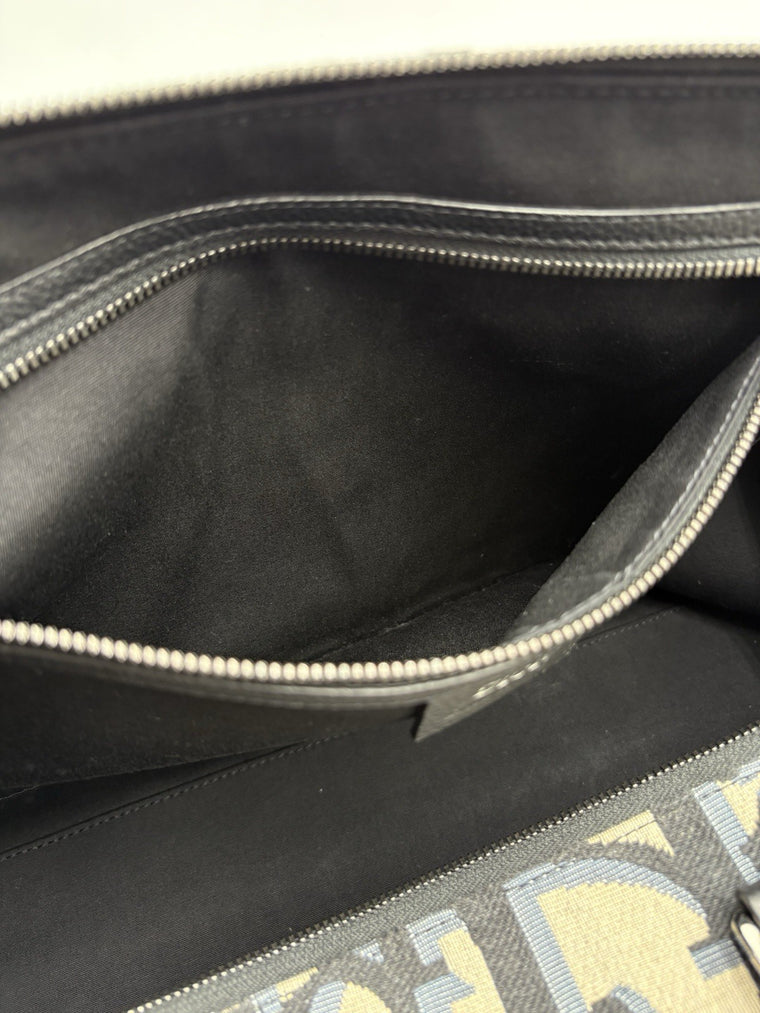 Oblique Jacquard Maxi Weekender 40 Bag Beige — photo 20