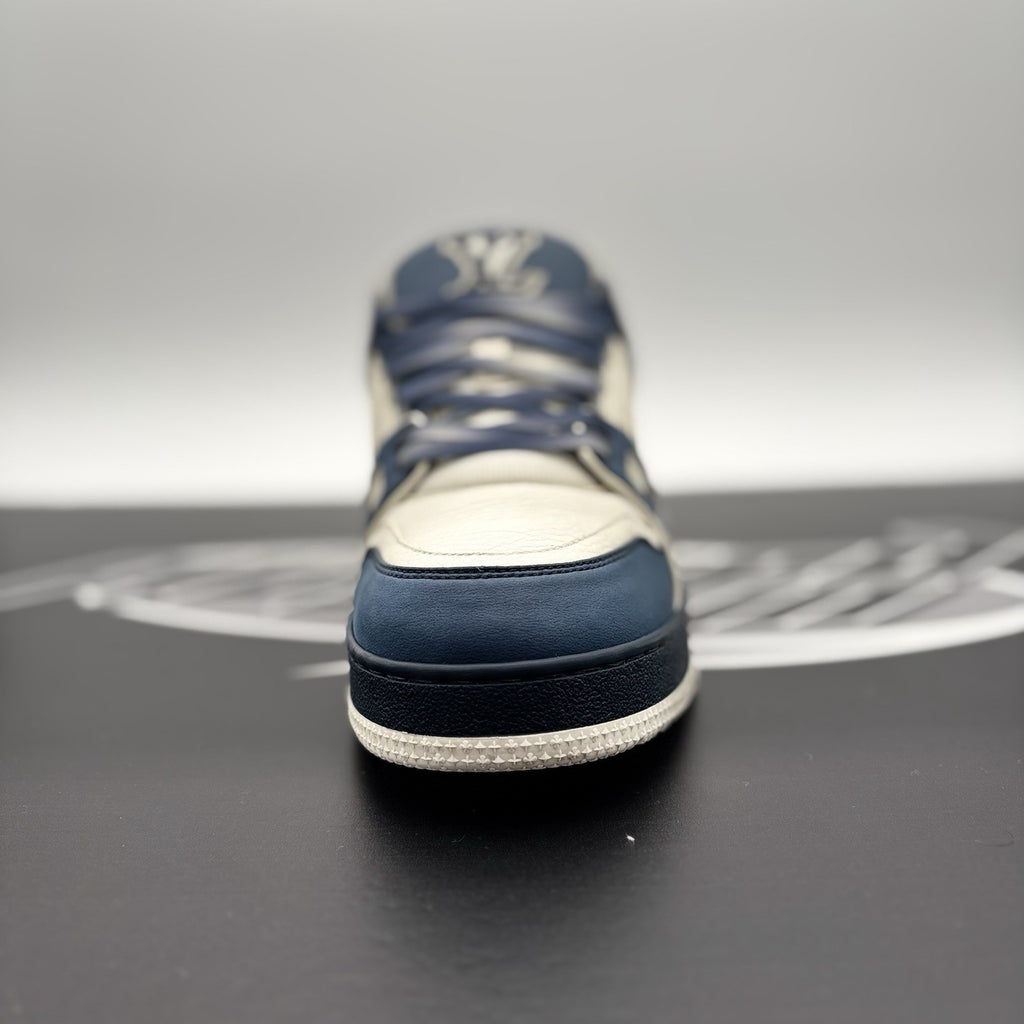 Size 6 LV (7-7.5 US ) Louis Vuitton Trainer ' White, Navy ' | GREAT CONDITION!