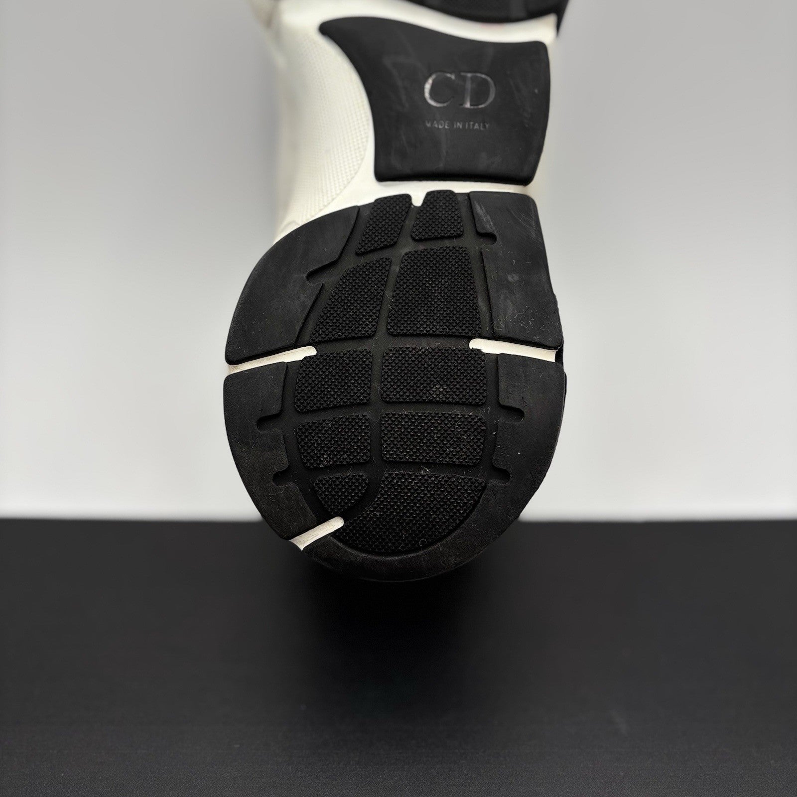Size 42 (9 US) - Dior B22 Sneaker ' Green White Black ' | GREAT CONDITION!