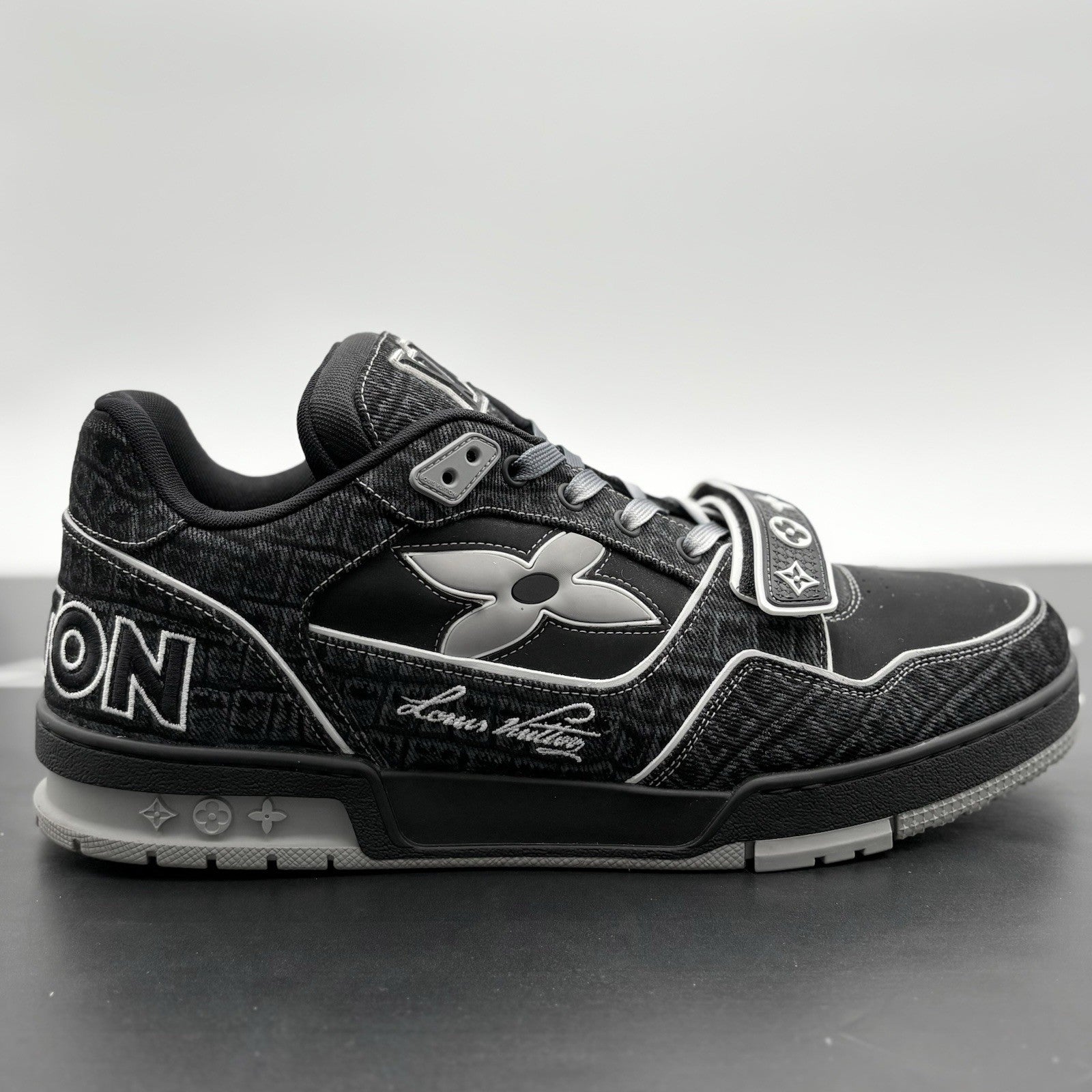 Size 11 LV (12-12.5 US) Louis Vuitton Croc Denim Strap Trainer ' Black ' WORN 1x