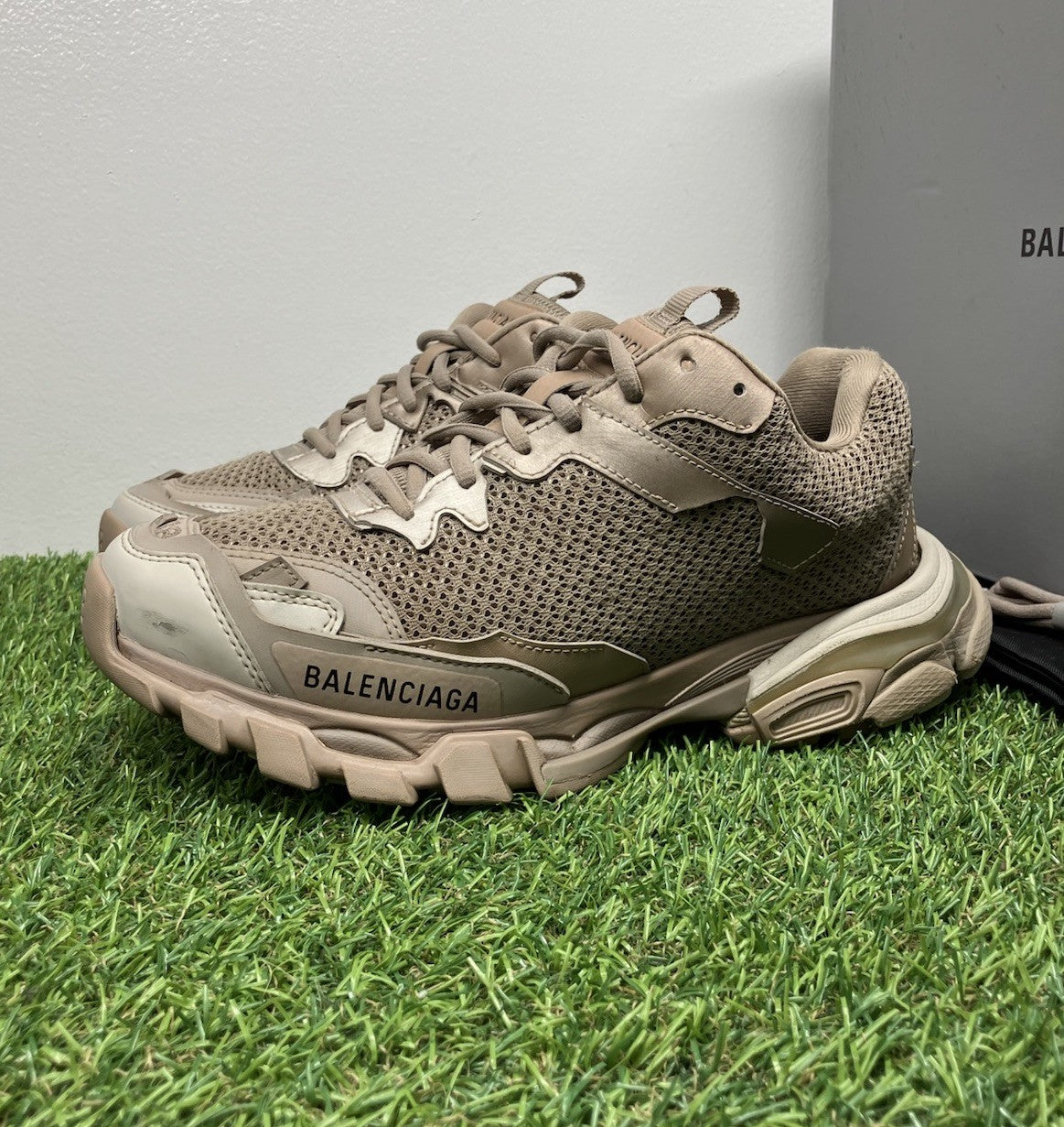 Size 38 - Balenciaga Track.3 ' Beige ' | GREAT CONDITION!