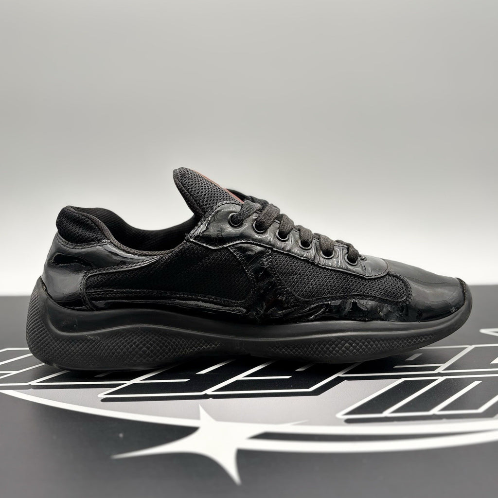 Size 8 UK (9 US) Prada Americas Cup ' Black '