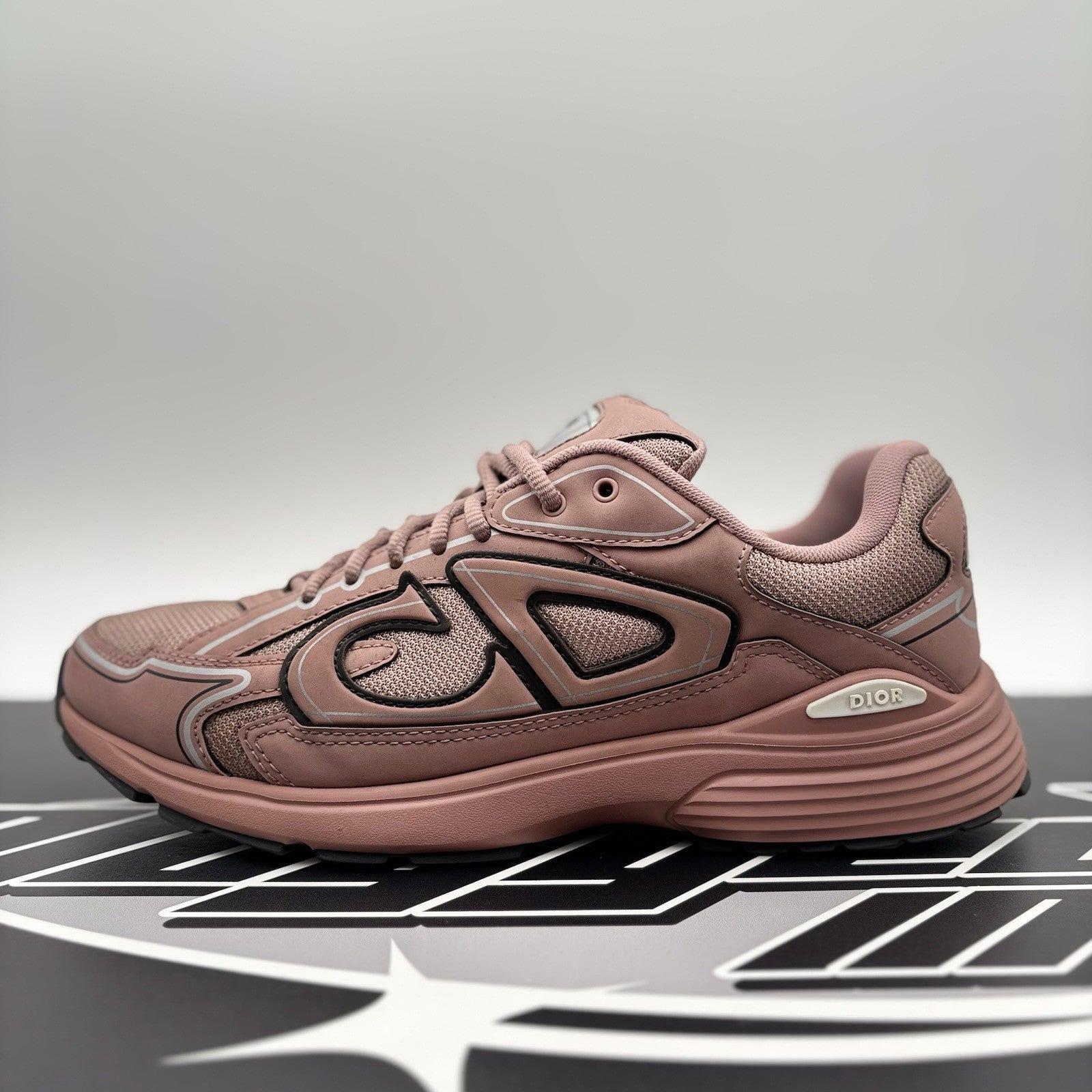 Size 44 (11 US) - Dior B30 Reflective Sneaker ' Rust Pink ' | GOOD CONDITION!