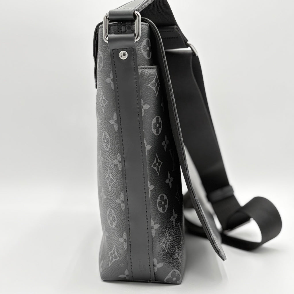 Louis Vuitton District Monogram Eclipse Messenger Bag ' Black ' | SUPER CLEAN!