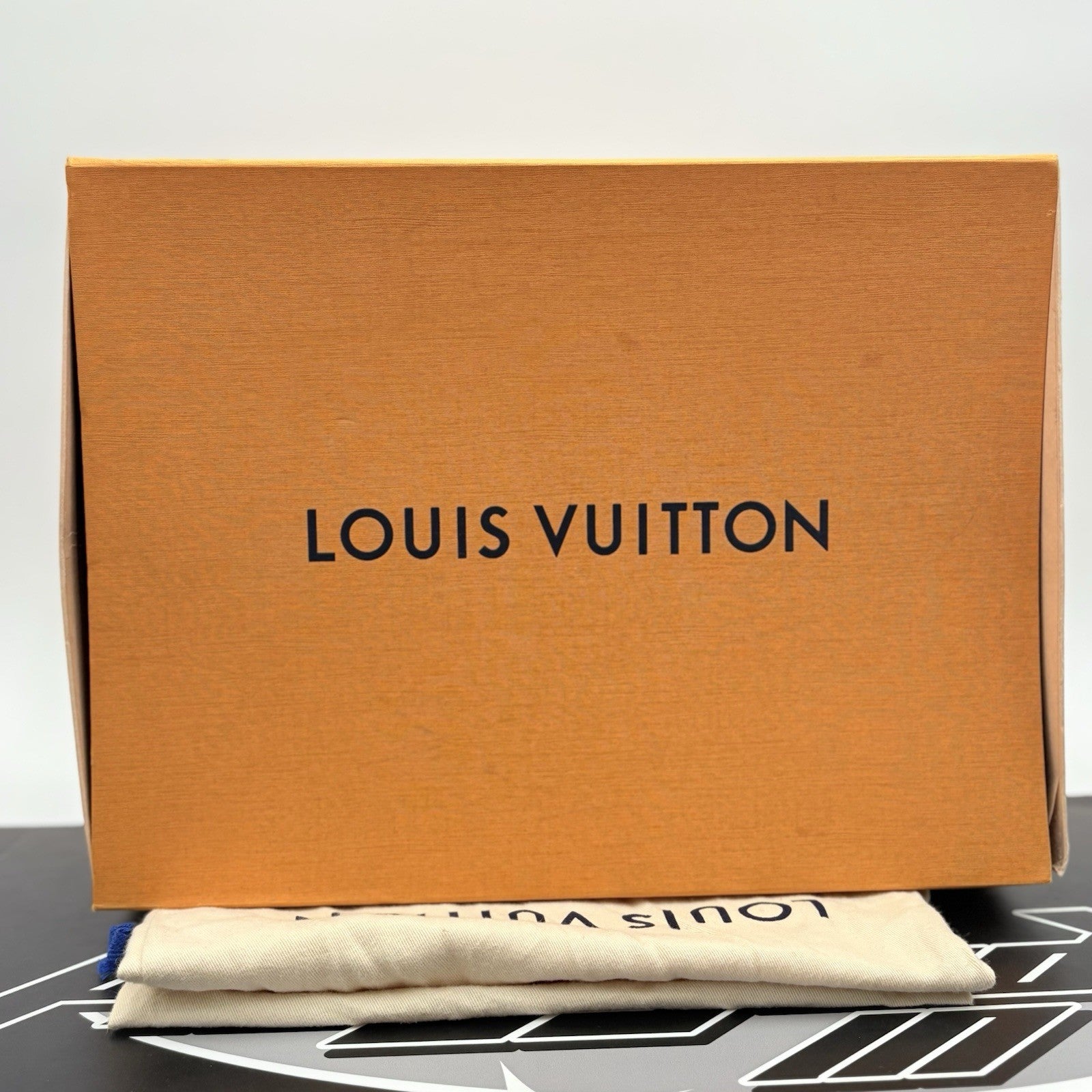 Size 8 LV (9-9.5 US) Louis Vuitton X Murakami Trainer ' Black ' | SUPER CLEAN