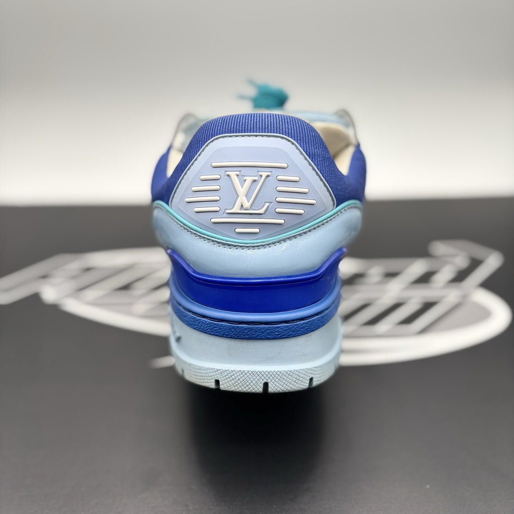 Size 9 LV (10-10.5 US) - Louis Vuitton Maxi ' Blue, Teal ' | GREAT CONDITION!