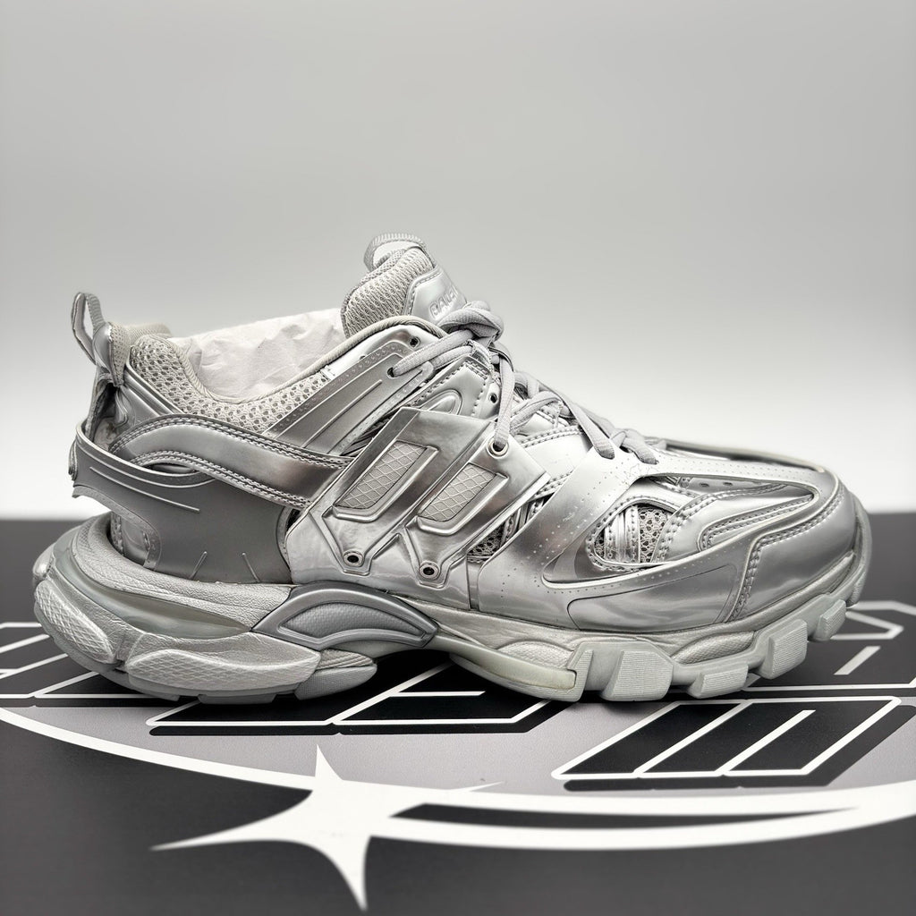 Size 42 EU (9 US) - Balenciaga Track ' Triple Silver ' | BRAND NEW!