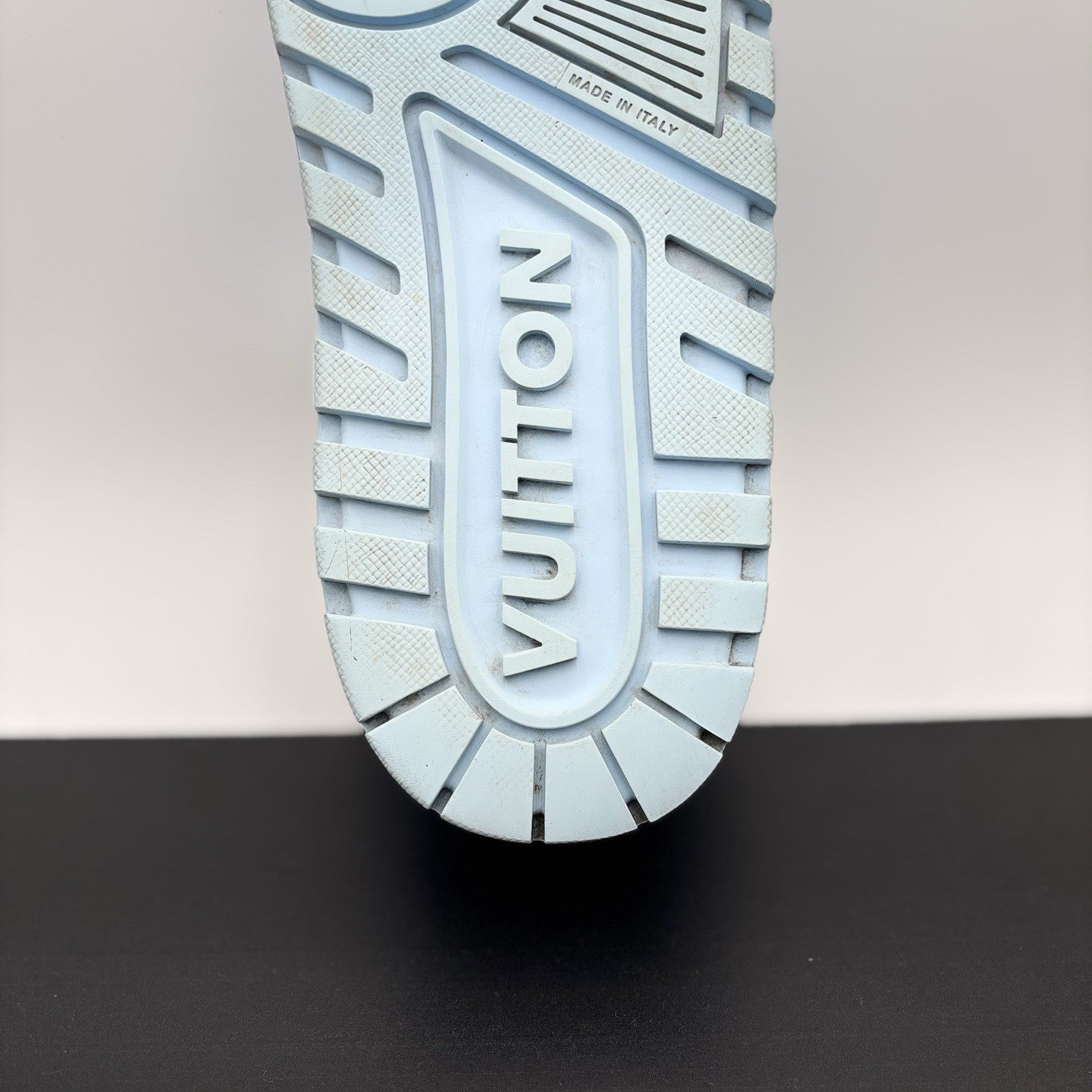 Size 9 LV (10-10.5 US) - Louis Vuitton Maxi ' Blue, Teal ' | GREAT CONDITION!