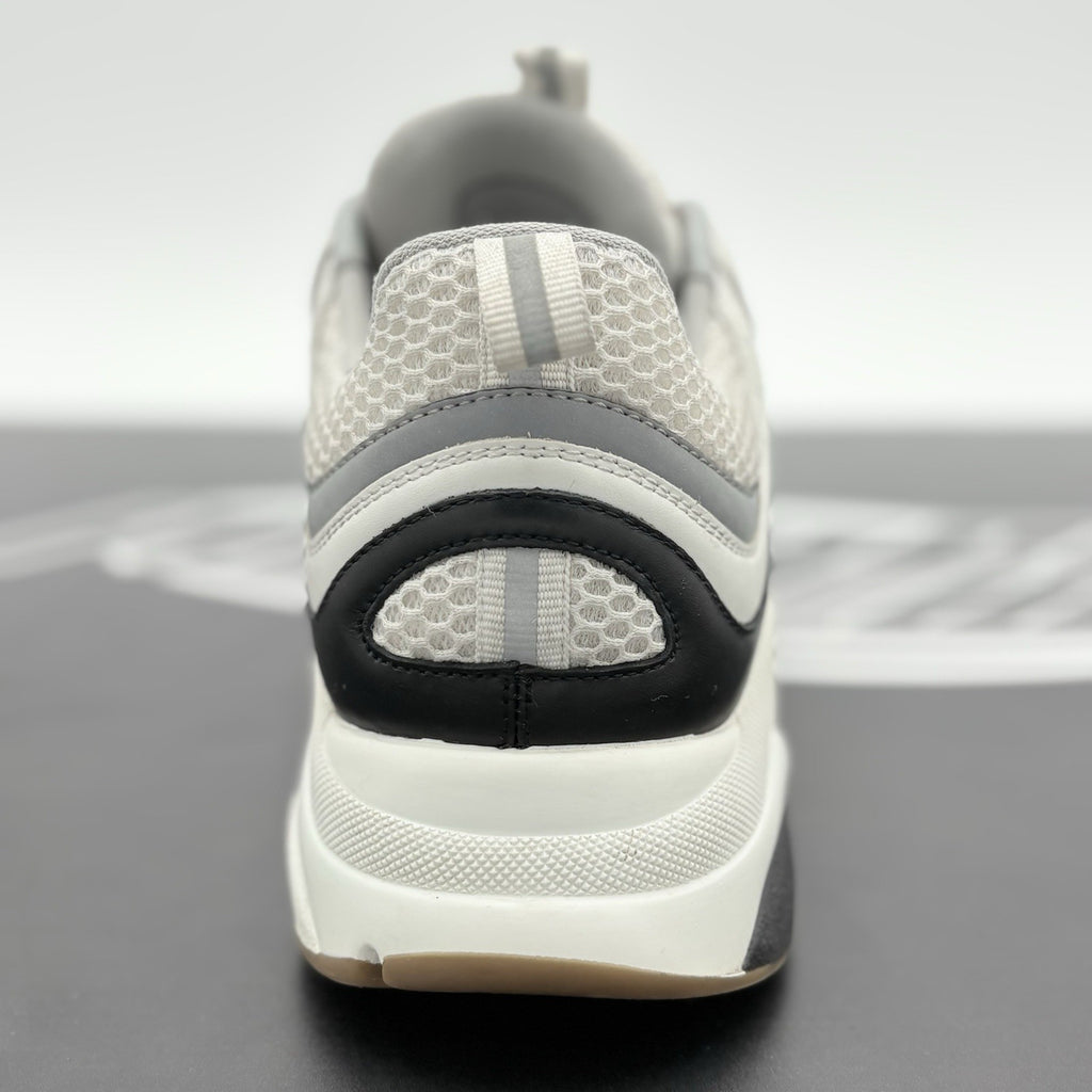 Size 42 (9 US) - Dior B22 Sneaker ' White Black ' | GOOD CONDITION!