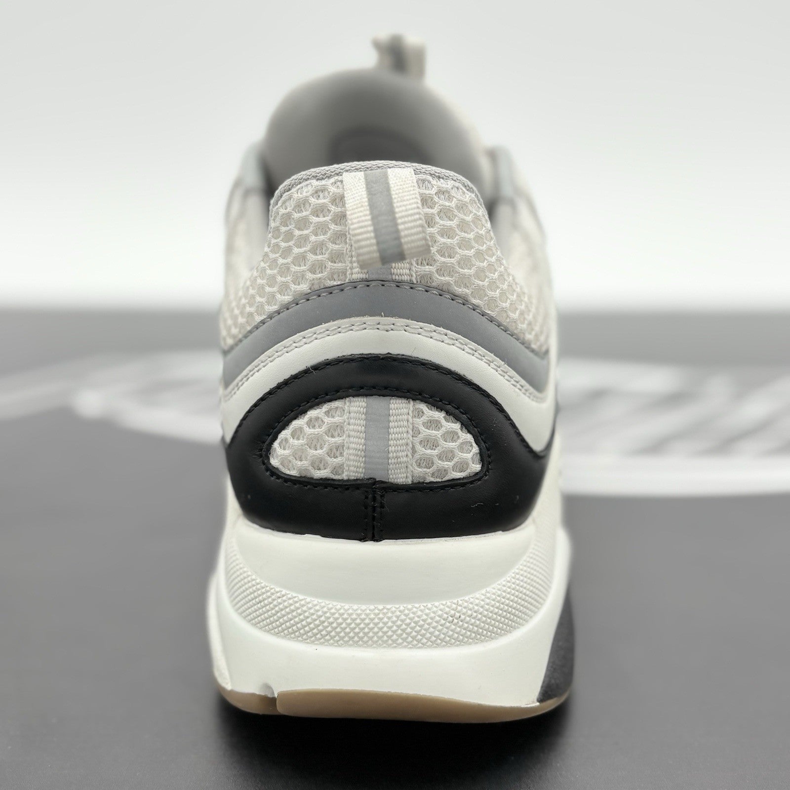 Size 42 (9 US) - Dior B22 Sneaker ' White Black ' | GOOD CONDITION!