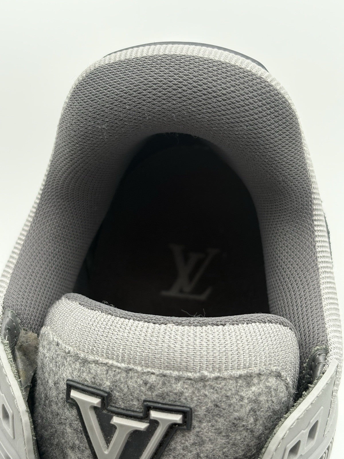 Size 9.5 LV (10.5-11 US) Louis Vuitton Trainer  ' Black Grey ' | SUPER CLEAN!