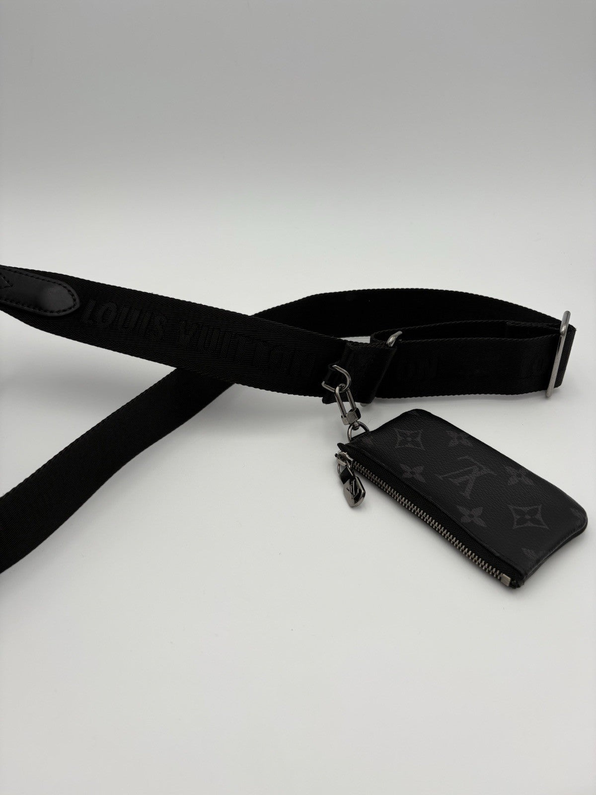 Louis Vuitton Trio Messenger Bag ' Monogram Eclipse Reverse Gray ' | GOOD COND!