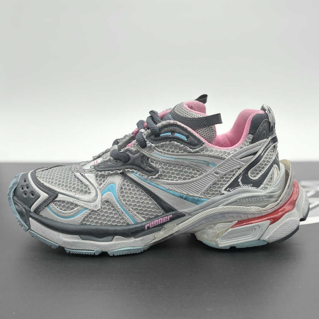 Size 42 (9 US) - Balenciaga Runner ' Grey Pink Blue ' | SUPER CLEAN!