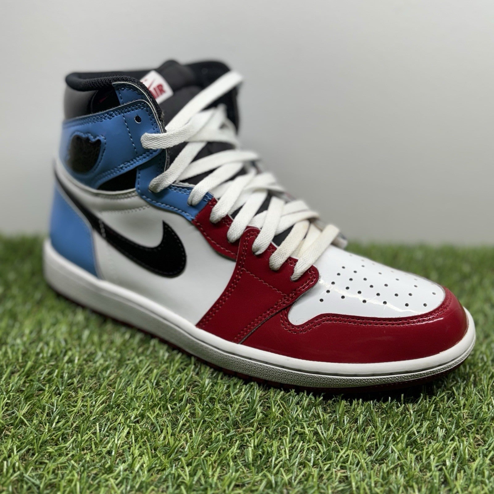 Size 10 - Air Jordan 1 Retro OG High ' Fearless ' | GREAT CONDITION!