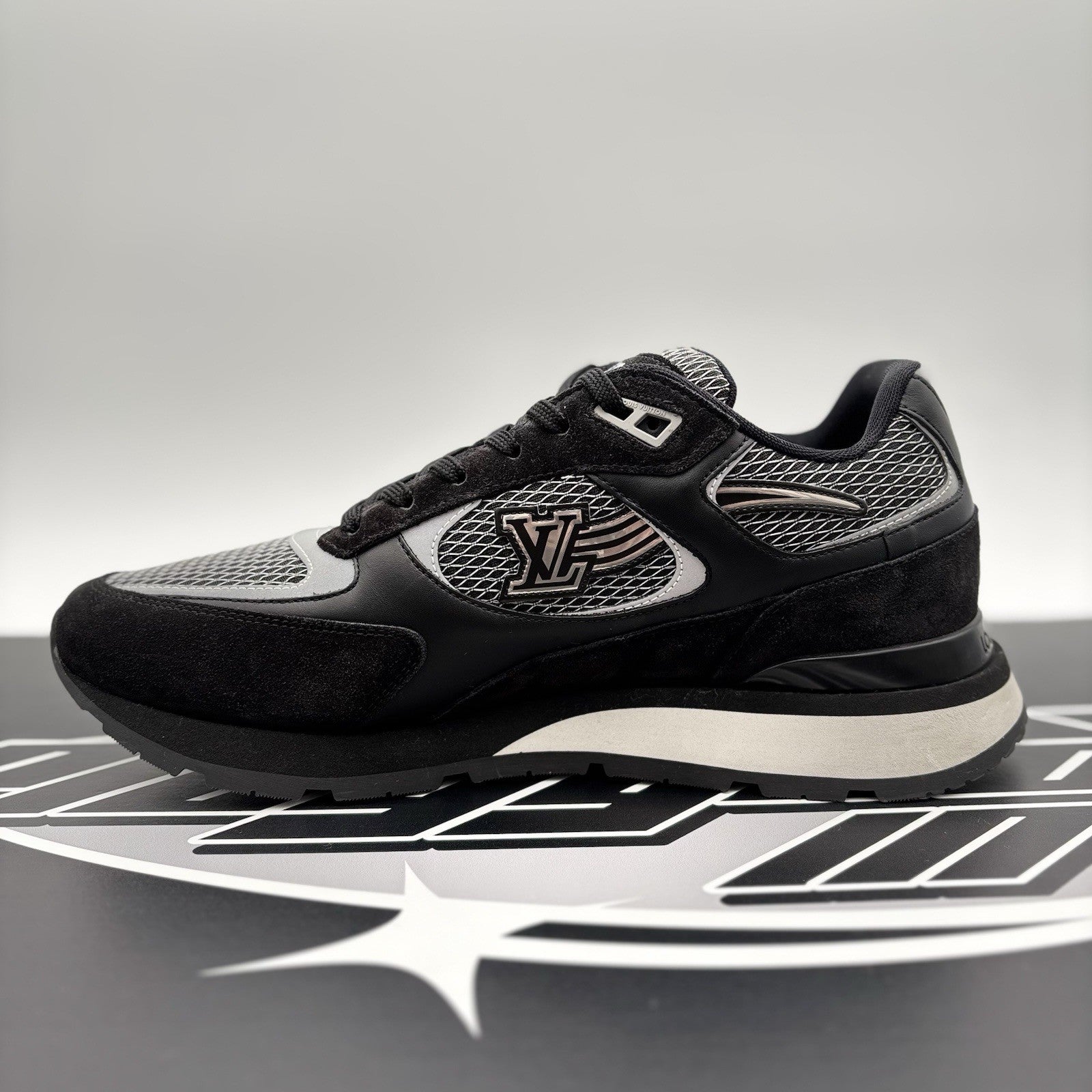 Size 8 LV (9-9.5 US) Louis Vuitton Run Away Low ' Black ' | EXCELLENT CONDITION!