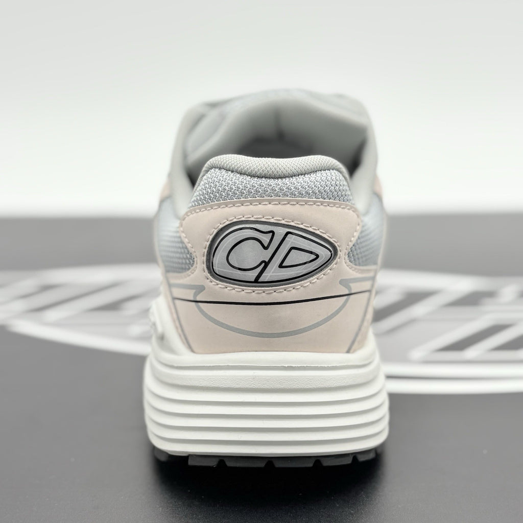 Size 42 (9 US) Dior B30 Reflective ' Grey Light Pink ' | EXCELLENT CONDITION!