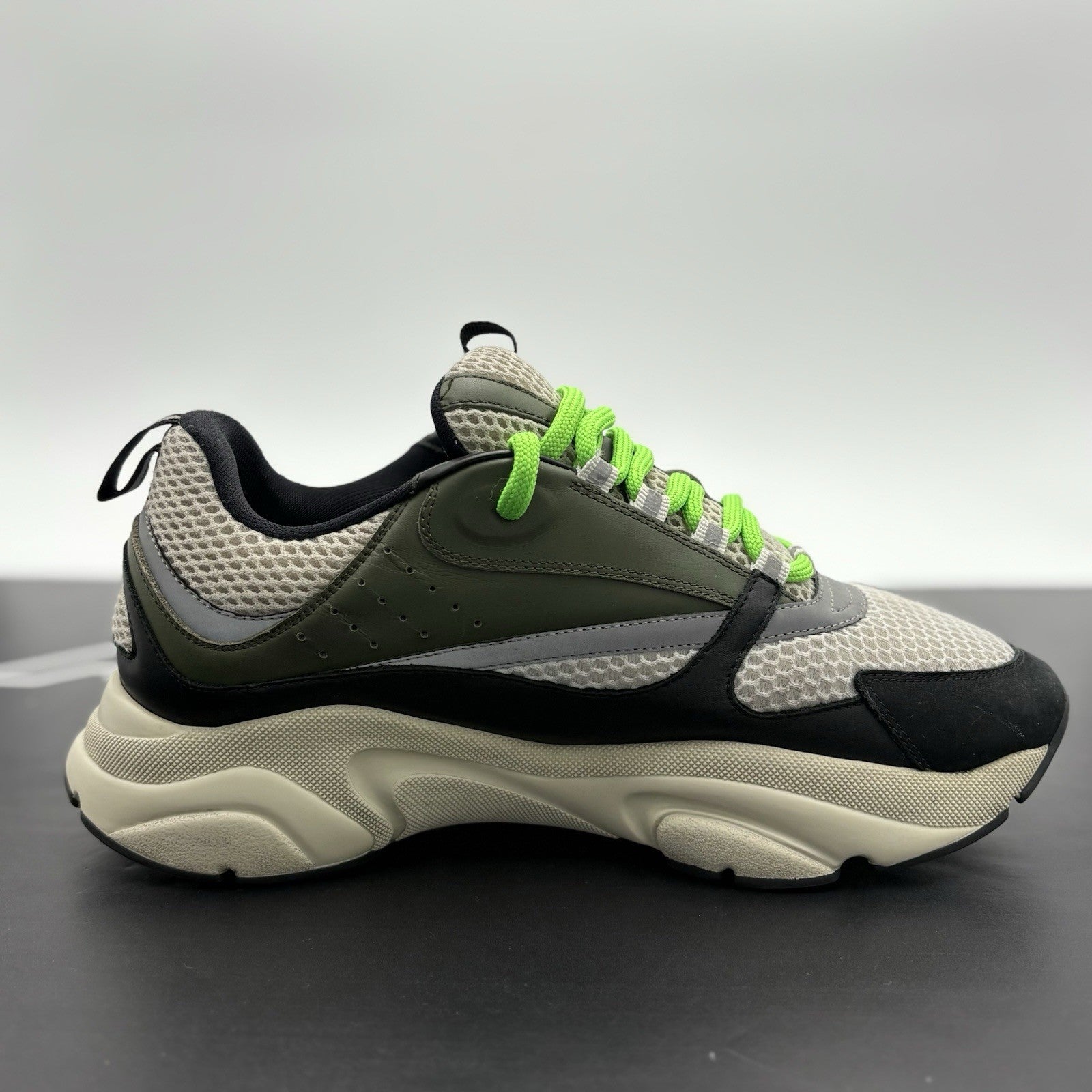 Size 43 (10 US) - Dior B22 Sneaker ' Khaki Pistachio ' | GREAT CONDITION!