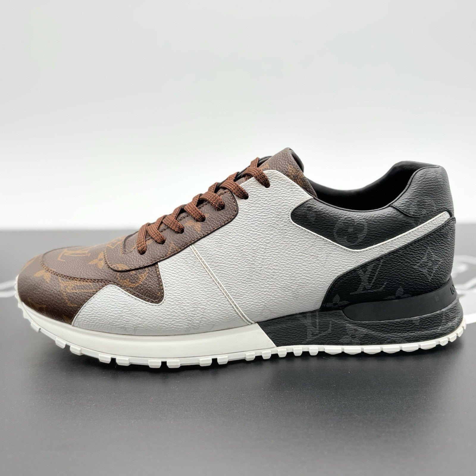 Size 8.5 LV (9.5-10 US) Louis Vuitton Run Away Sneaker ' Tri-Color ' | CLEAN!