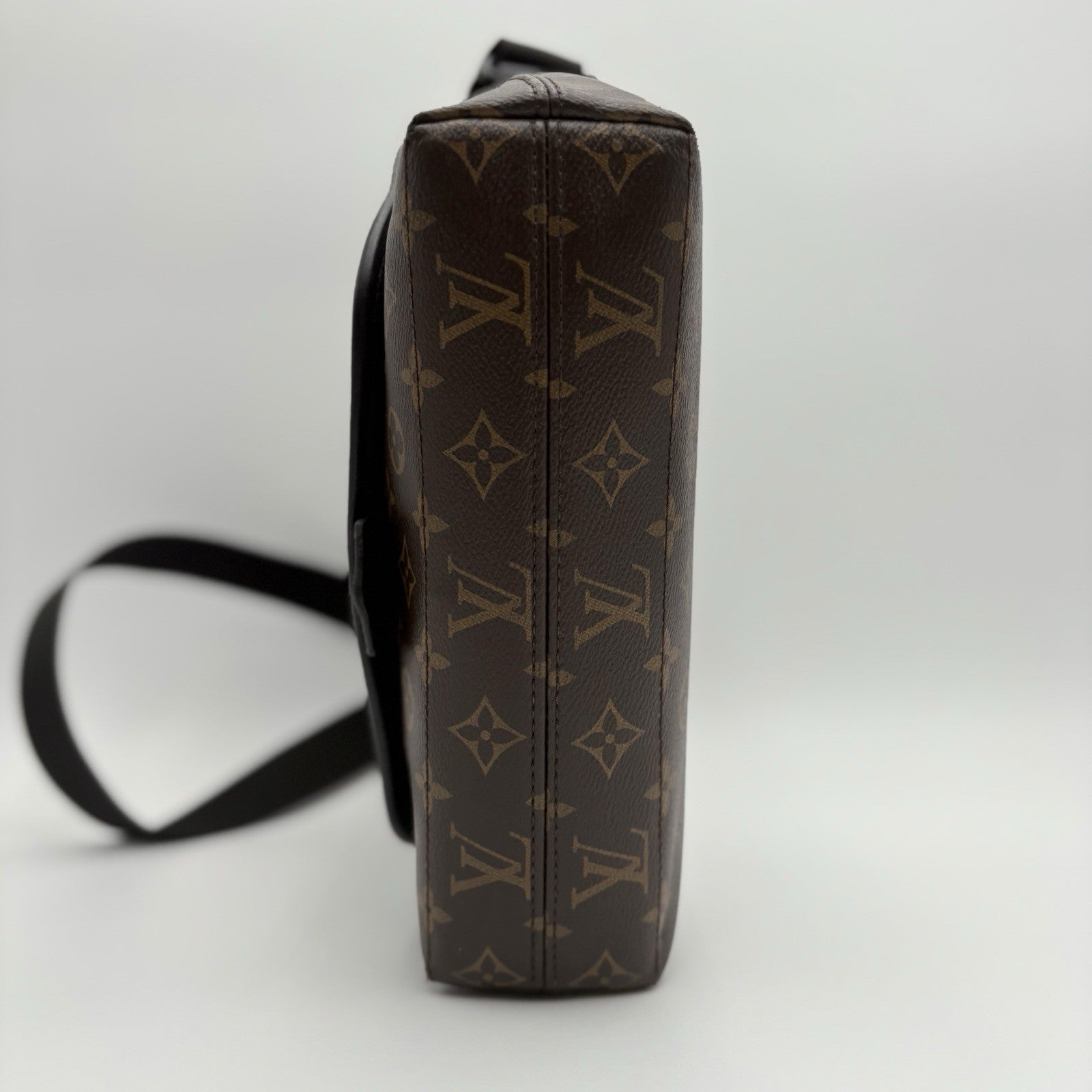 Louis Vuitton Monogram Messenger Bag ' Brown ' | GREAT CONDITION!