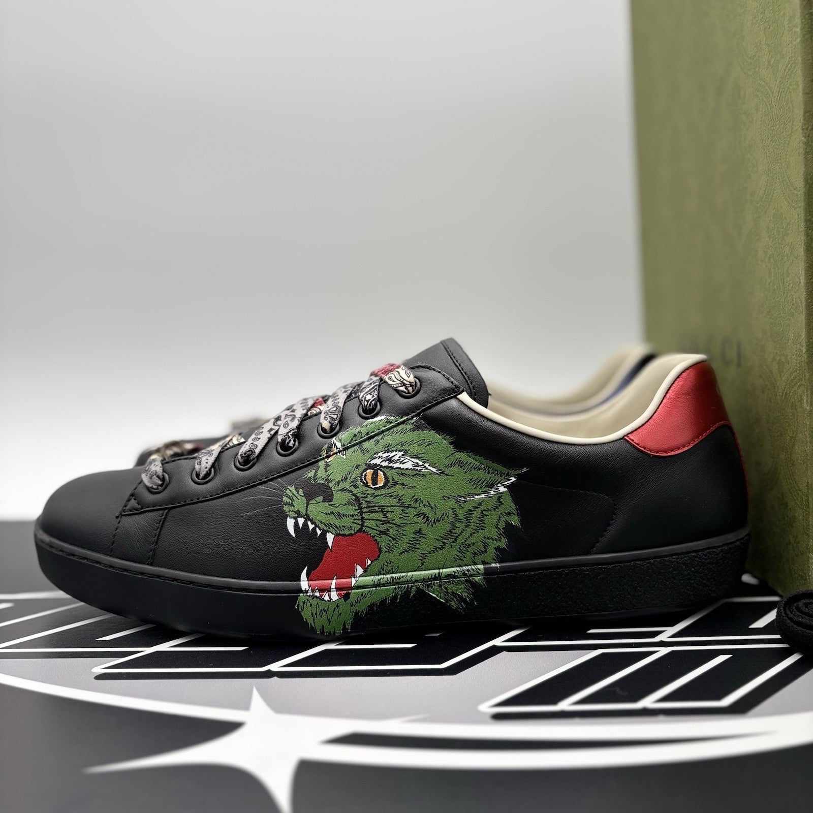 Size 11 G (11.5 US) - Gucci Ace ' Green Panther ' | SUPER CLEAN!