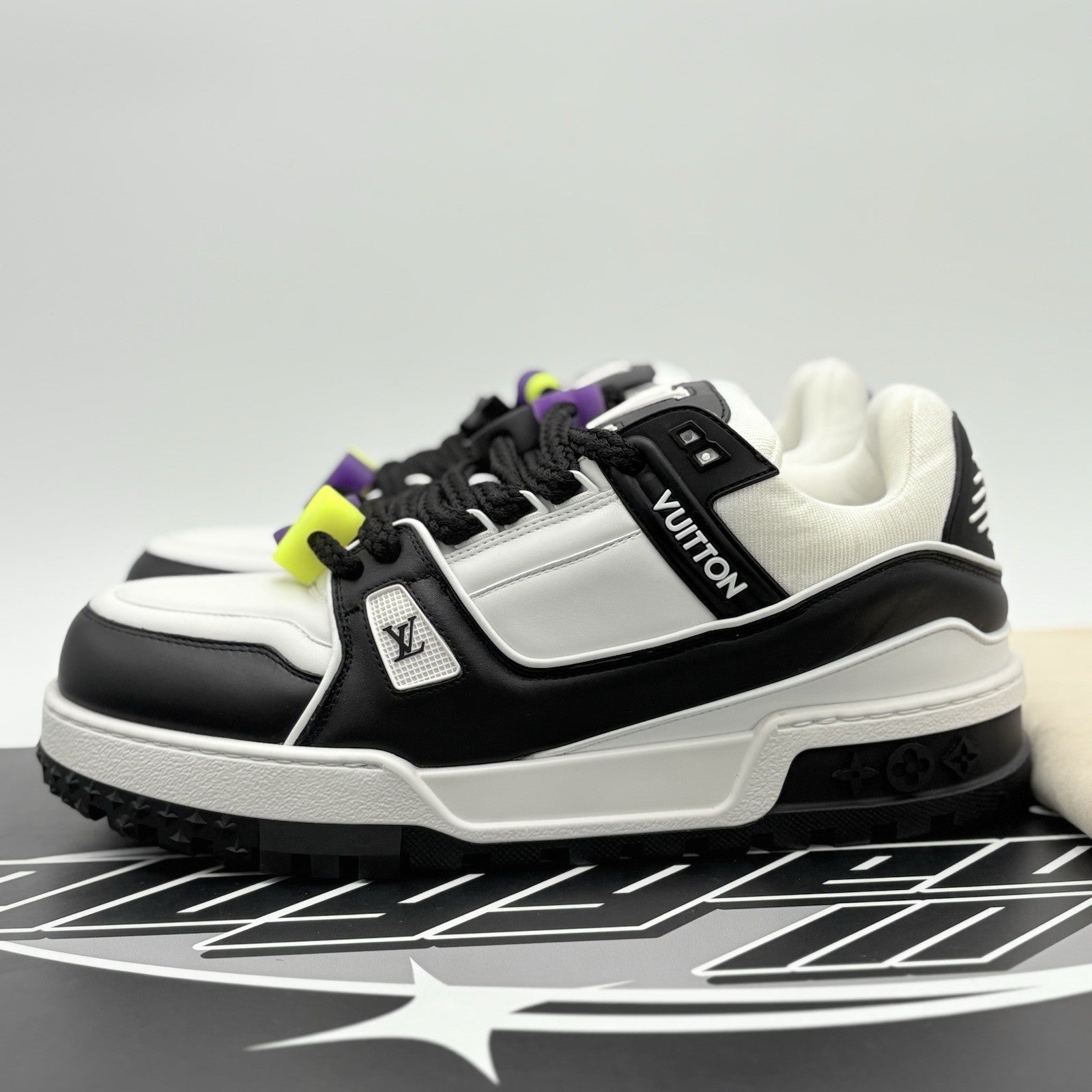 Size 10.5 LV (11.5-12 US) - Louis Vuitton Maxi ' Black White ' | ONLY TRIED ON!