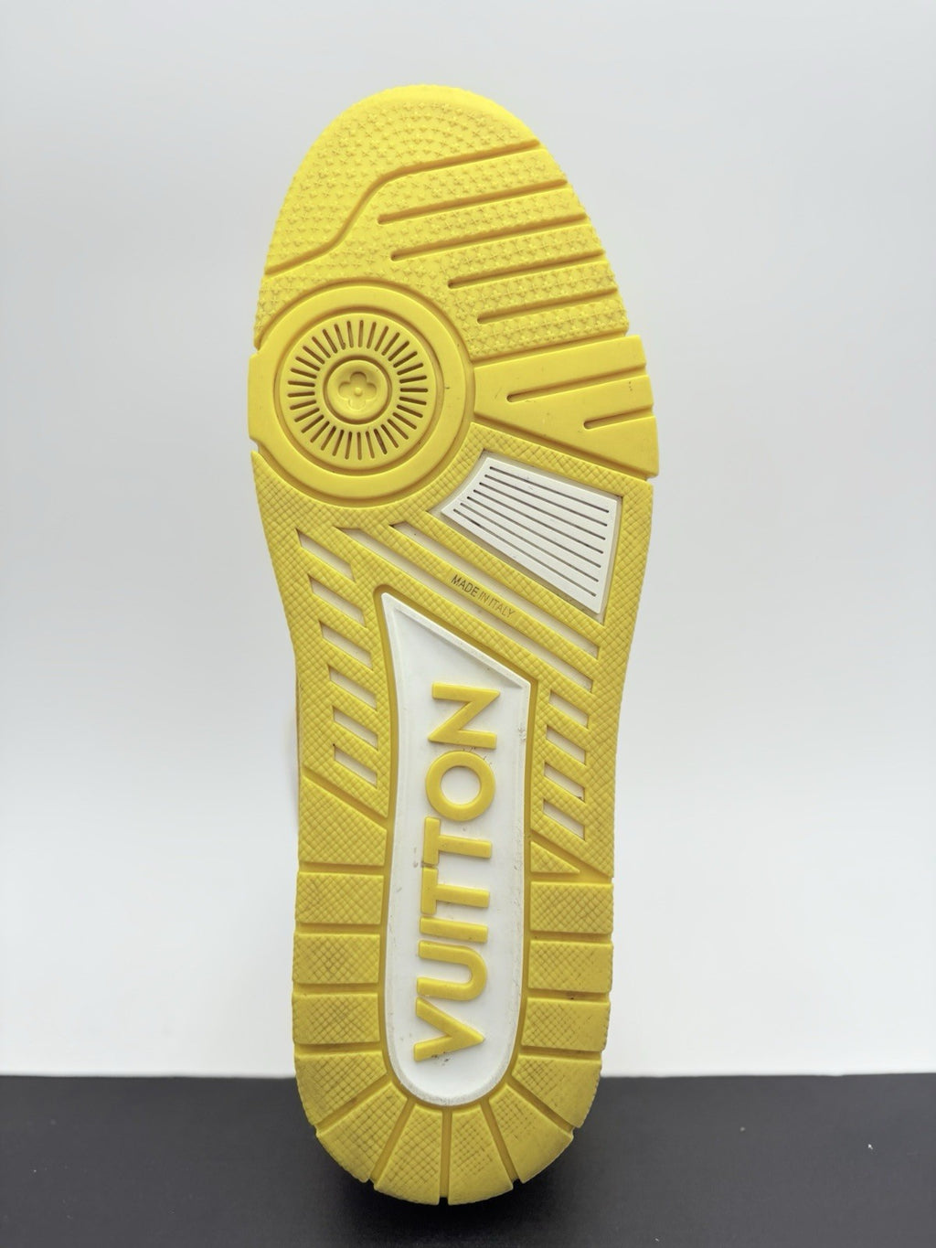 Size 9.5 LV (10.5-11 US) Louis Vuitton Trainer ' White Yellow ' | SUPER CLEAN!