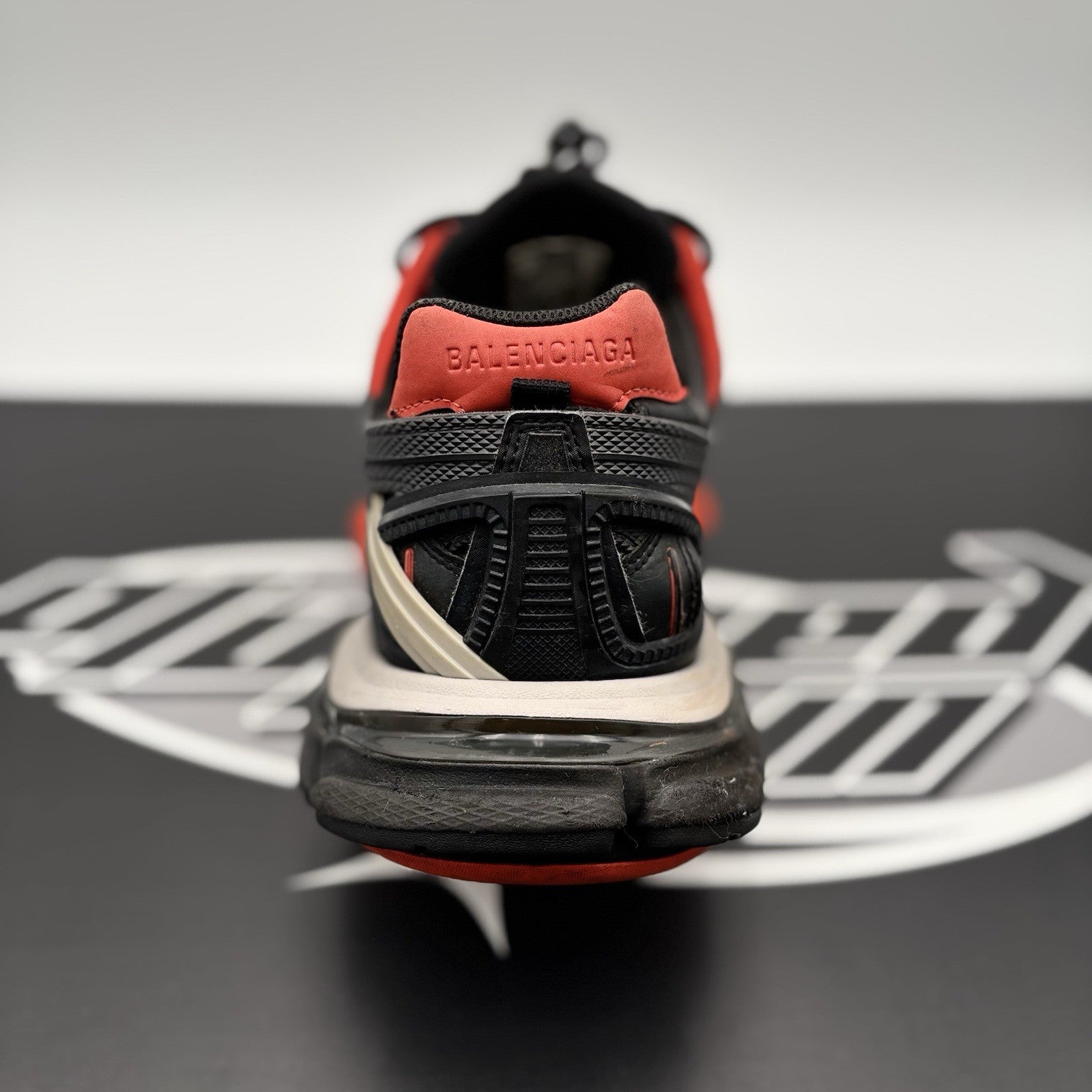 Size 42 (9 US) - Balenciaga Track 2 Trainer ' Black, Orange  '