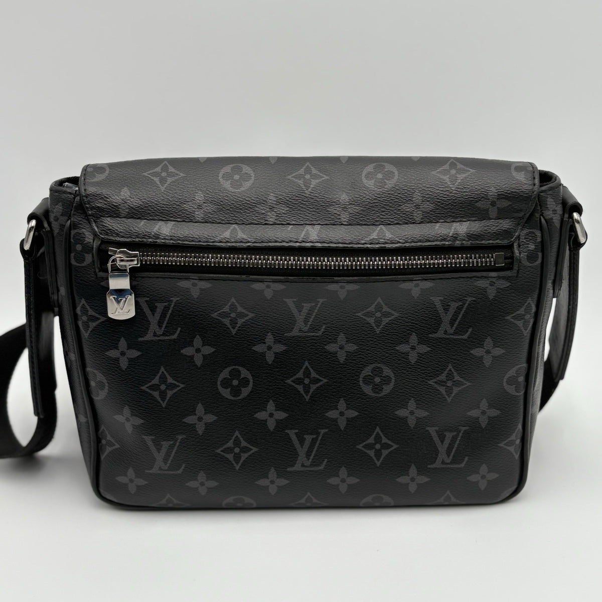 District PM Monogram Eclipse Messenger Bag Black — photo 2