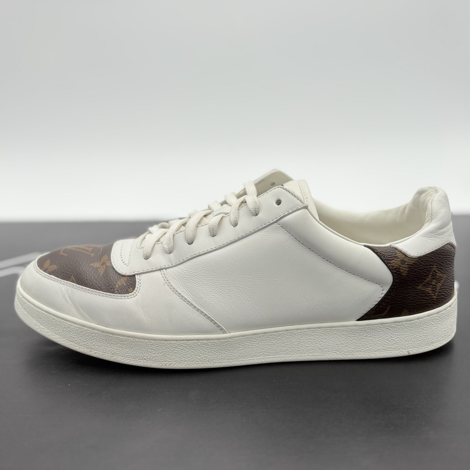 Size 9 LV (10-10.5 US) - Louis Vuitton Rivoli Leather  ' White Brown ' | GOOD!