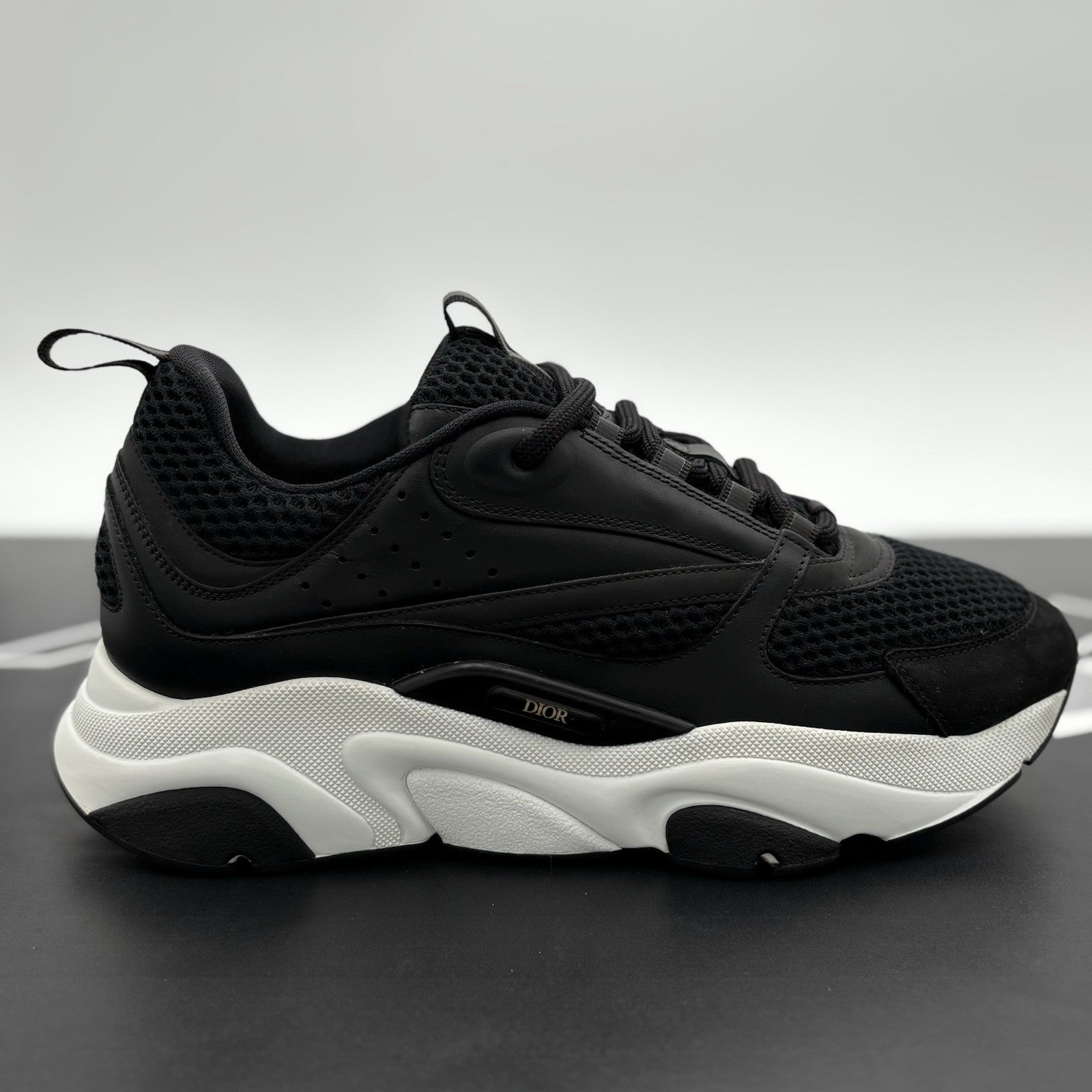 Size 41.5 (8.5 US) - Dior B22 Sneaker ' Black White ' | SUPER CLEAN!