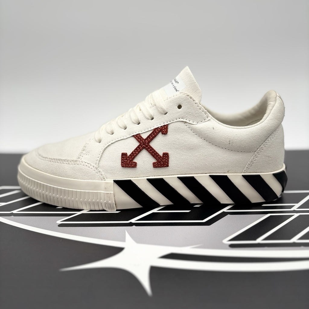 Size 40 (7 US) - Off-White Vulc Sneaker ' White ' | GREAT CONDITION!