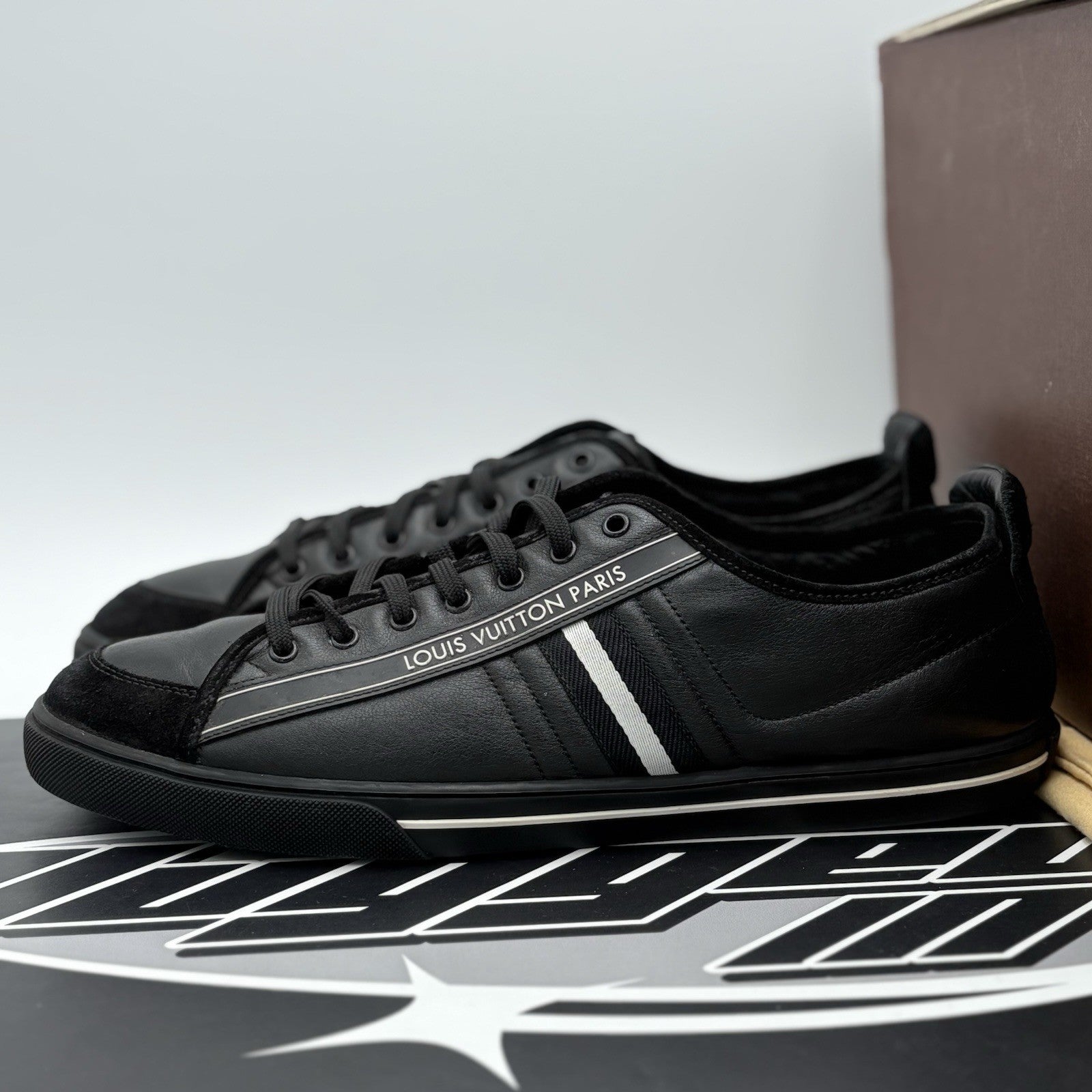 Size 11 LV (12-12.5 US) Louis Vuitton Suede & Leather Cosmos ' Black ' | CLEAN!